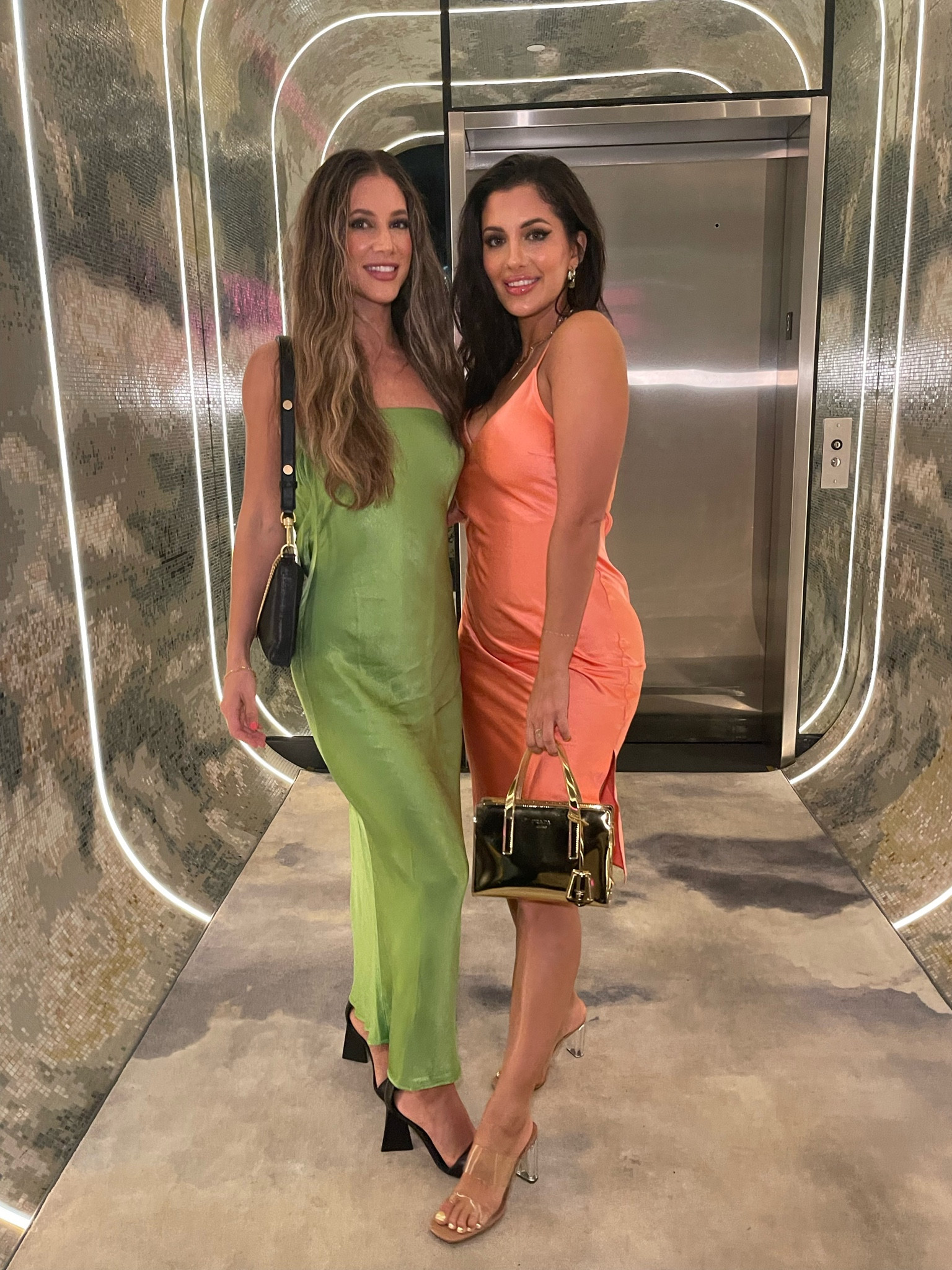 Miami with my sister 💚🧡

#LTKstyletip