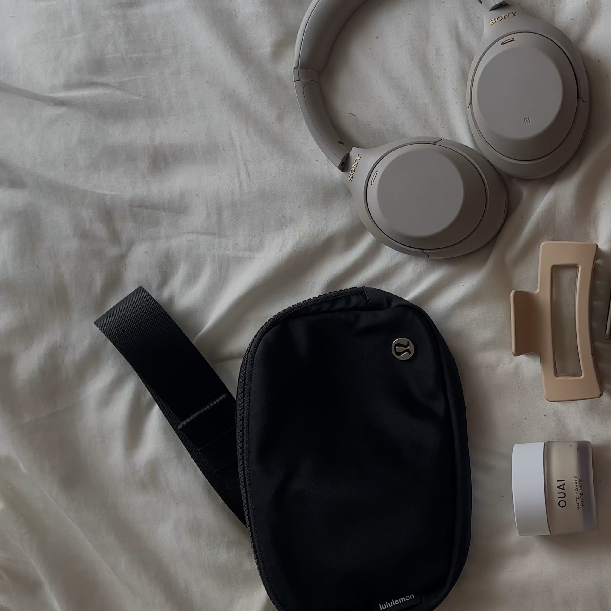 what’s in my bag 🤍

my current everyday favorite beauty and lifestyle products!

#LTKU #LTKVideo #LTKitbag