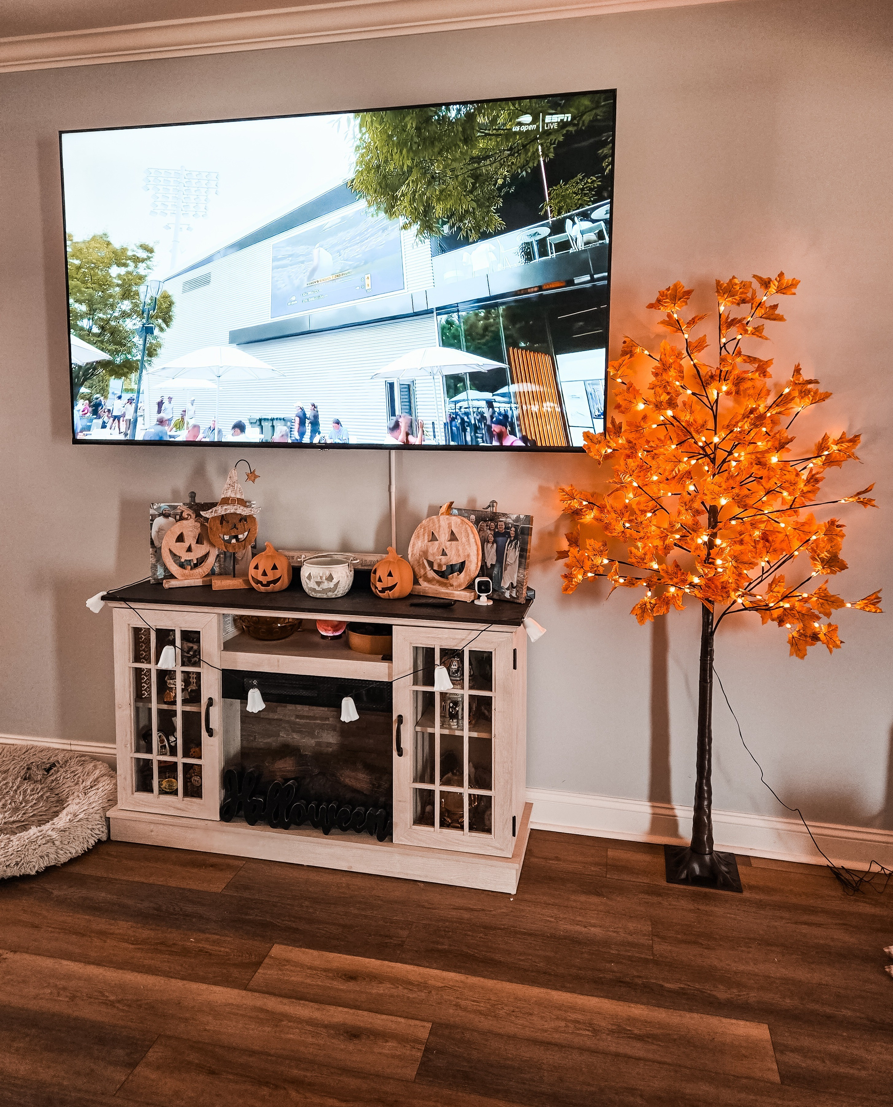 The perfect touch on my fall decor!🍁🍂

#LTKSeasonal #LTKHome #LTKFindsUnder100