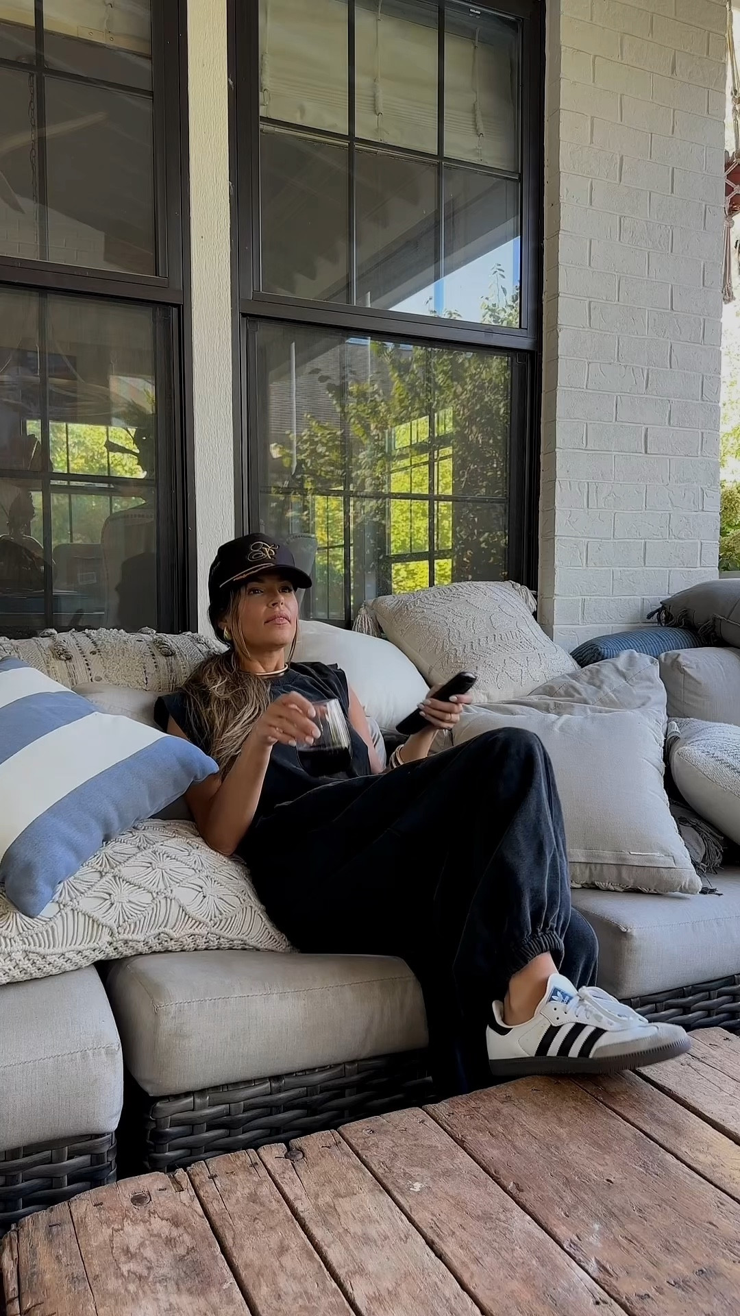 Sunday night Football 🏈 outfit 

Wearing the XS in jumpsuit
Size 6.5 in Men’s sambas 
(Normally a Womens 8)

🫶🏽✨