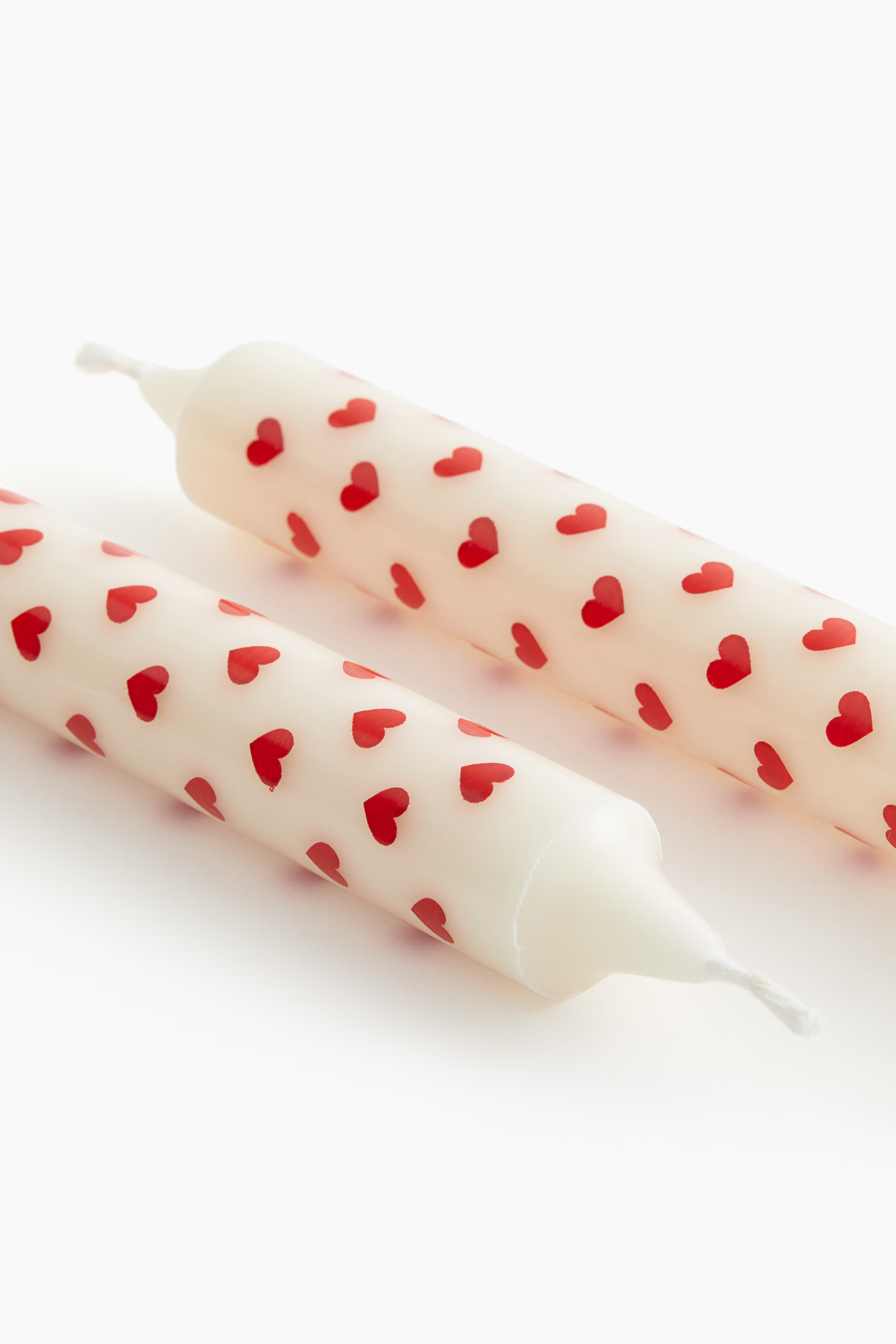 2-pack Patterned Candles - White/hearts - Home All | H&M US | H&M (US + CA)