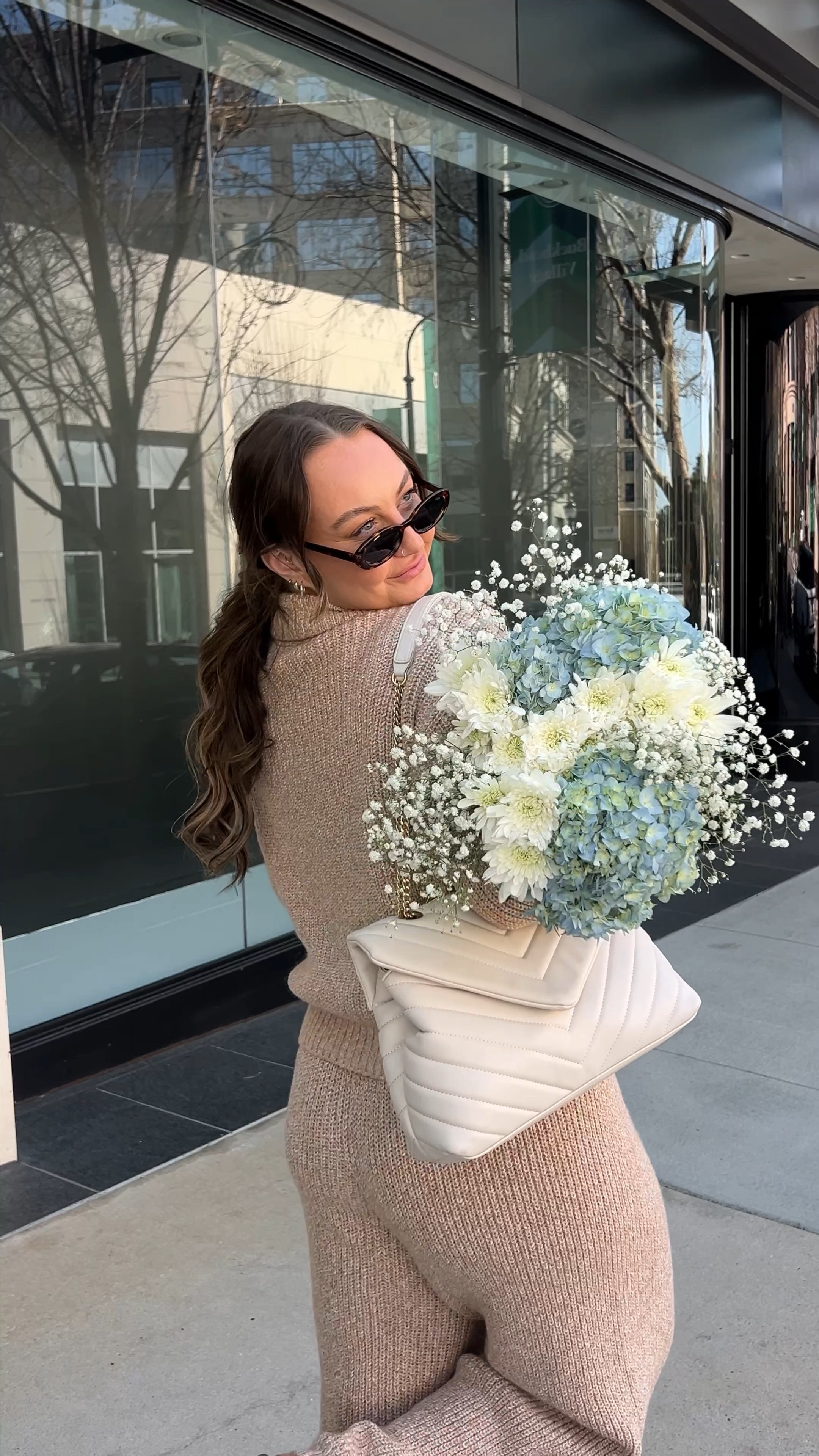 cozy spring look! So obsessed with this matching set ⛅️ wearing a large!

#LTKSeasonal #LTKmidsize #LTKVideo