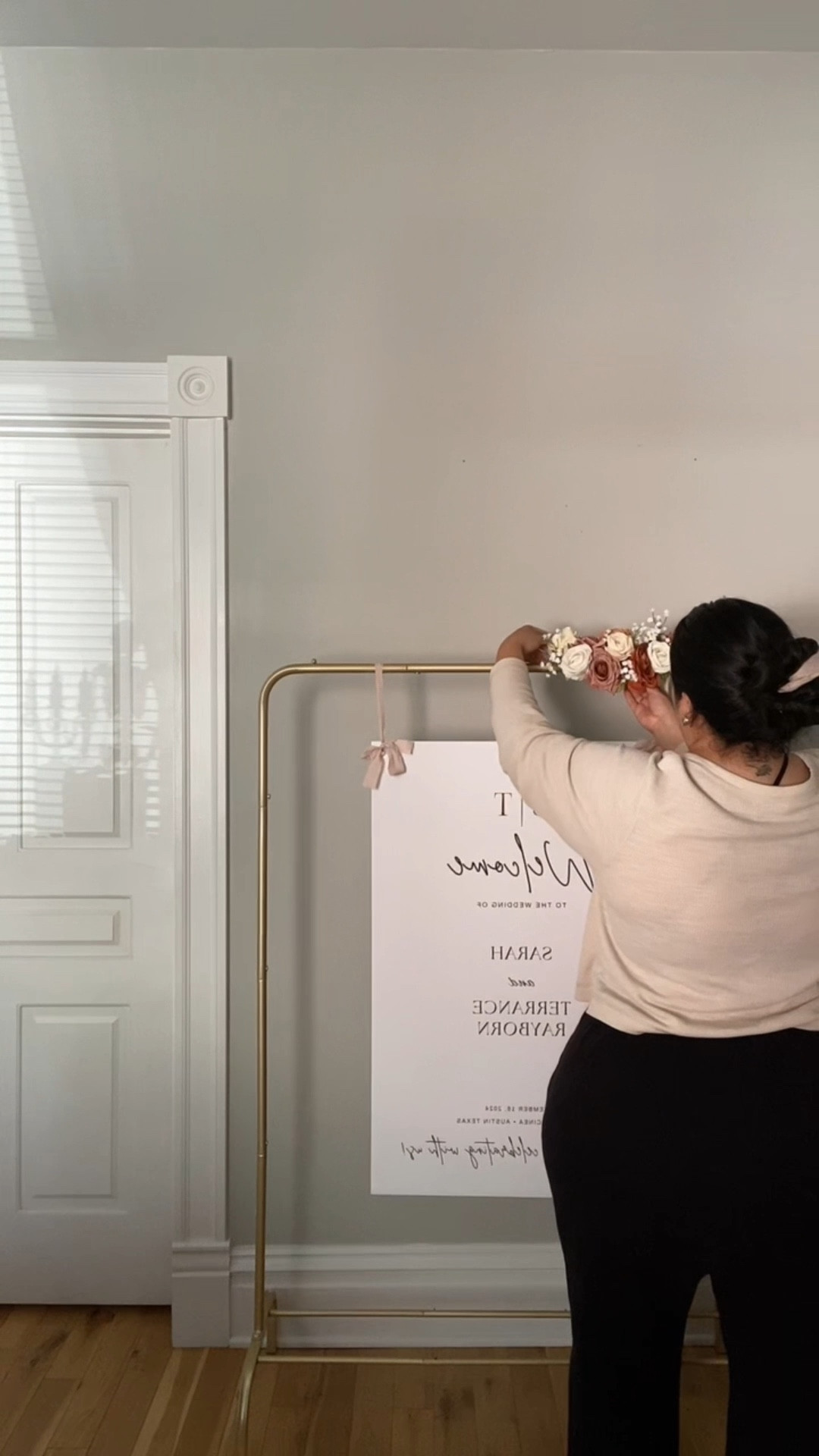 Welcome Wedding Sign Details 🤍✨ 

#LTKParties #LTKFindsUnder50 #LTKWedding