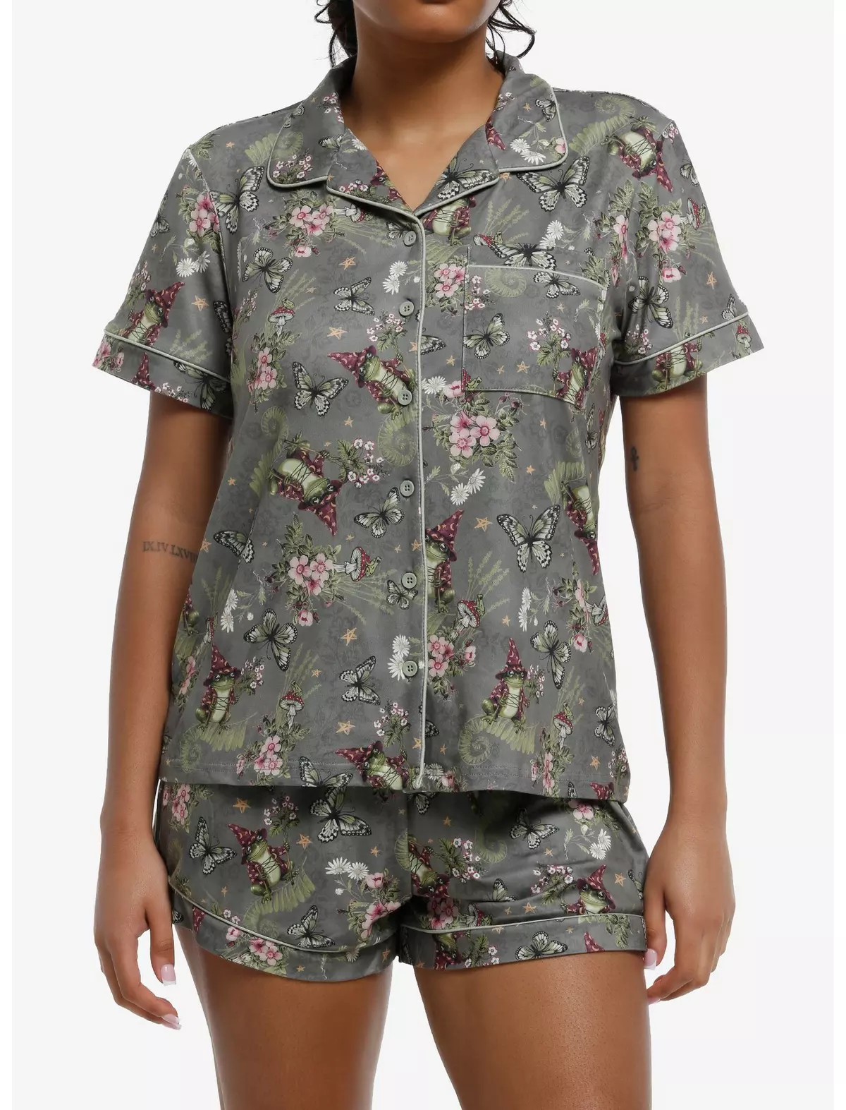 Thorn & Fable Wizard Frog Mushroom Girls Lounge Set | Hot Topic | Hot Topic