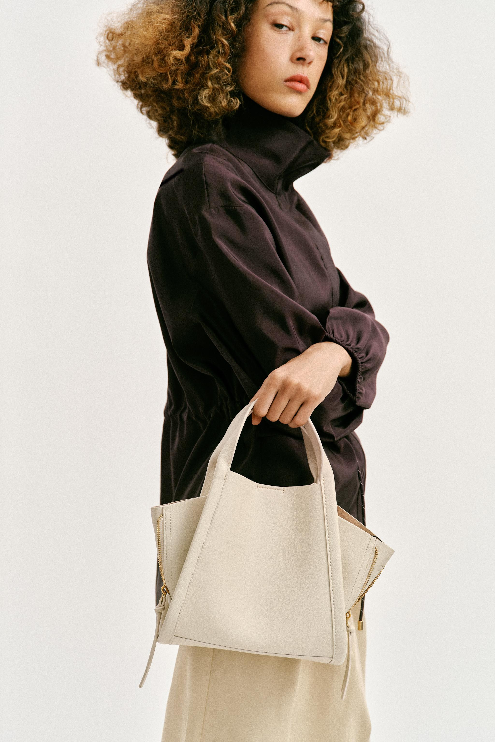 CITY CROSSBODY BAG | Zara US
