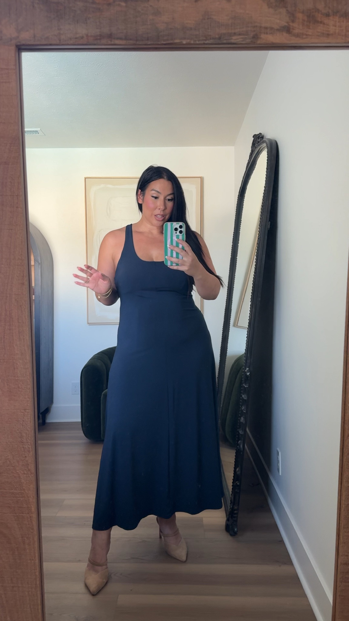 So flattering and easy to dress up or down!
Wearing a XL
Midsize fashion, fall outfits, mom outfits

#LTKgrwm #LTKootd #LTKMidsize