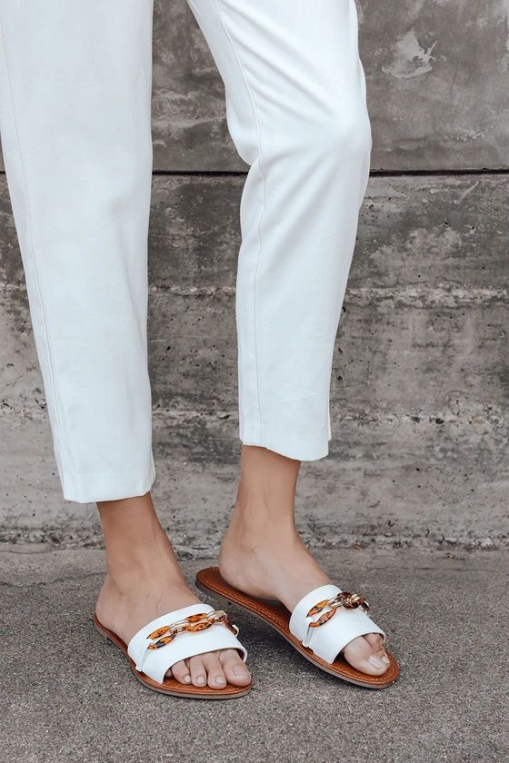 Berty White Chain Slide Sandals | Lulus (US)