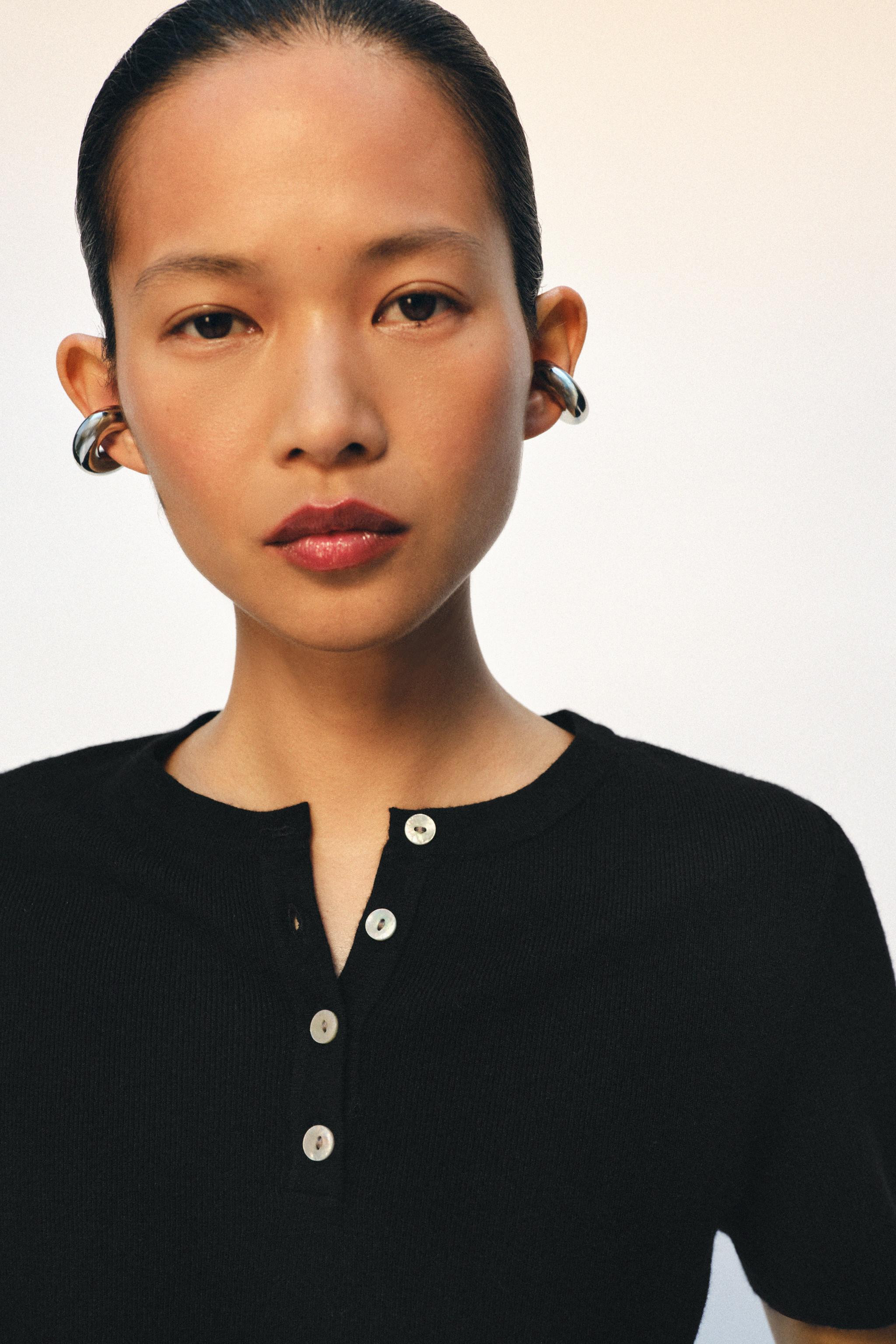 KNIT BUTTON-FRONT TOP | Zara US