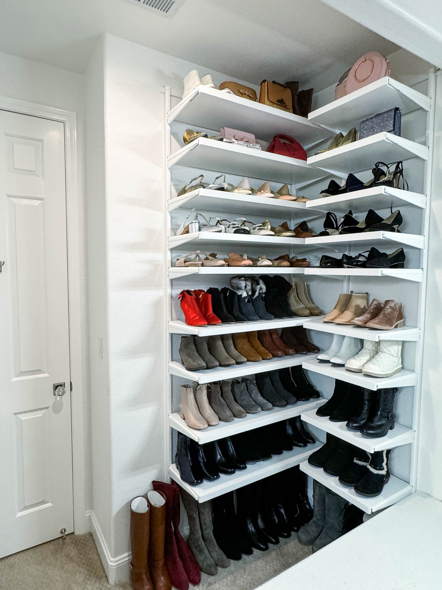 Sale Alert! ‼️ Elfa Decor pre-designed spaces are currently on sale! Using two sections of Elfa Decor, I created the perfect corner for her to organize AND display her shoe collection. Such a beauty! 👠👢👡👟🥿

#LTKShoeCrush #LTKHome #LTKSaleAlert