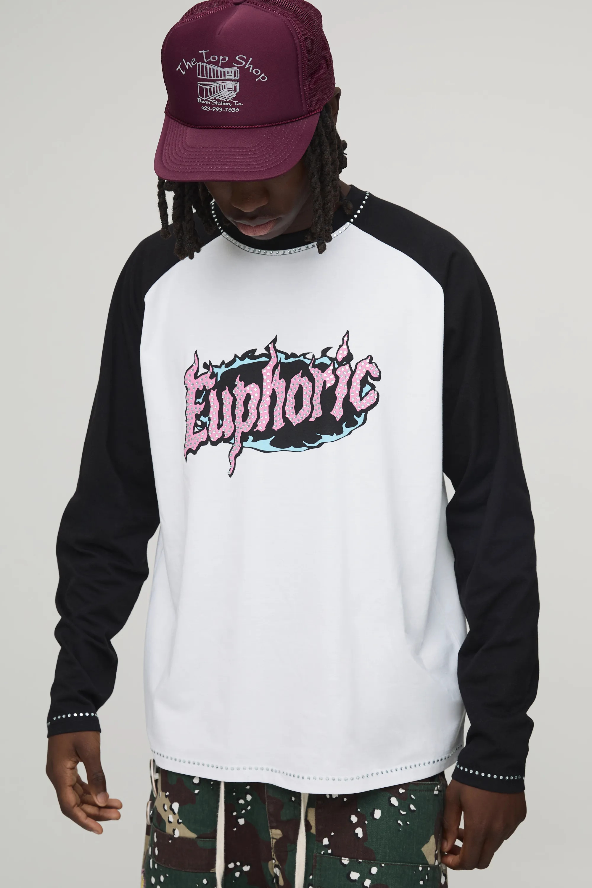 Black boohooMAN Oversized Heavyweight Euphoric Rhinestone Raglan Long Sleeve T-Shirt | Boohoo | Boohoo.com (UK & IE)