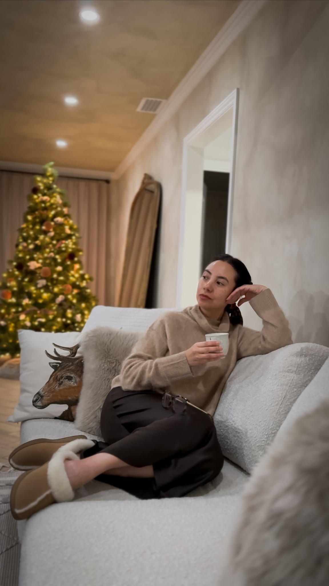The all-new Signature Slipper from @luxome is here — engineered for next-level support, dreamy softness, and four gorgeous hues for men + women.
#ad #Feelthelove #SignatureSlipper #Slipperseason #Luxomecomfort #Luxome

#LTKHoliday #LTKGiftGuide