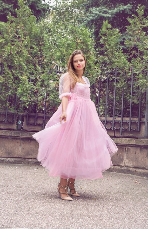 An Epic Pink Dress For This Boho Meets Tropical Engagement Session!