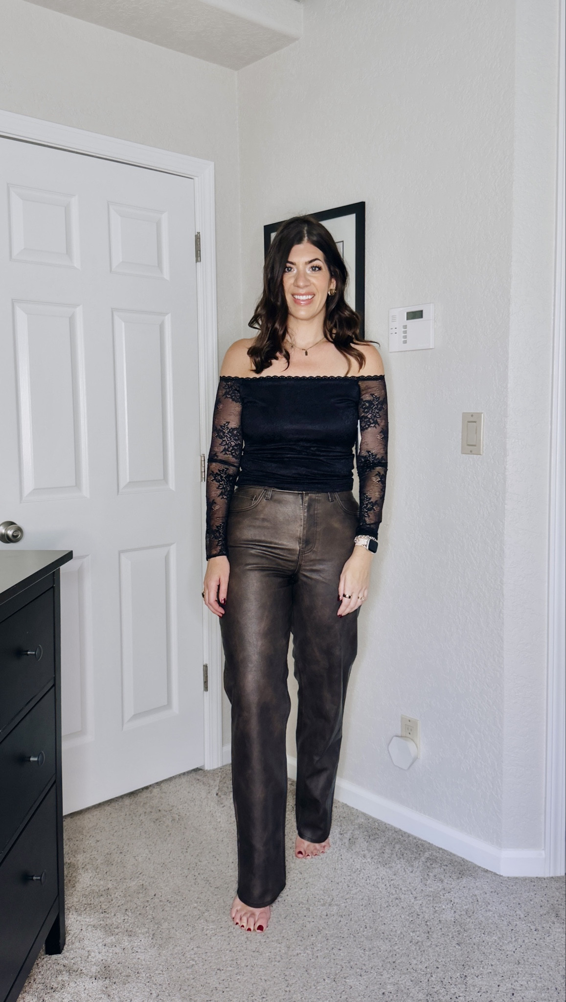 Abercrombie basics sale try on
In a medium off the shoulder lace top
29 curve long faux leather pants


#LTKSaleAlert #LTKMidsize #LTKOver40