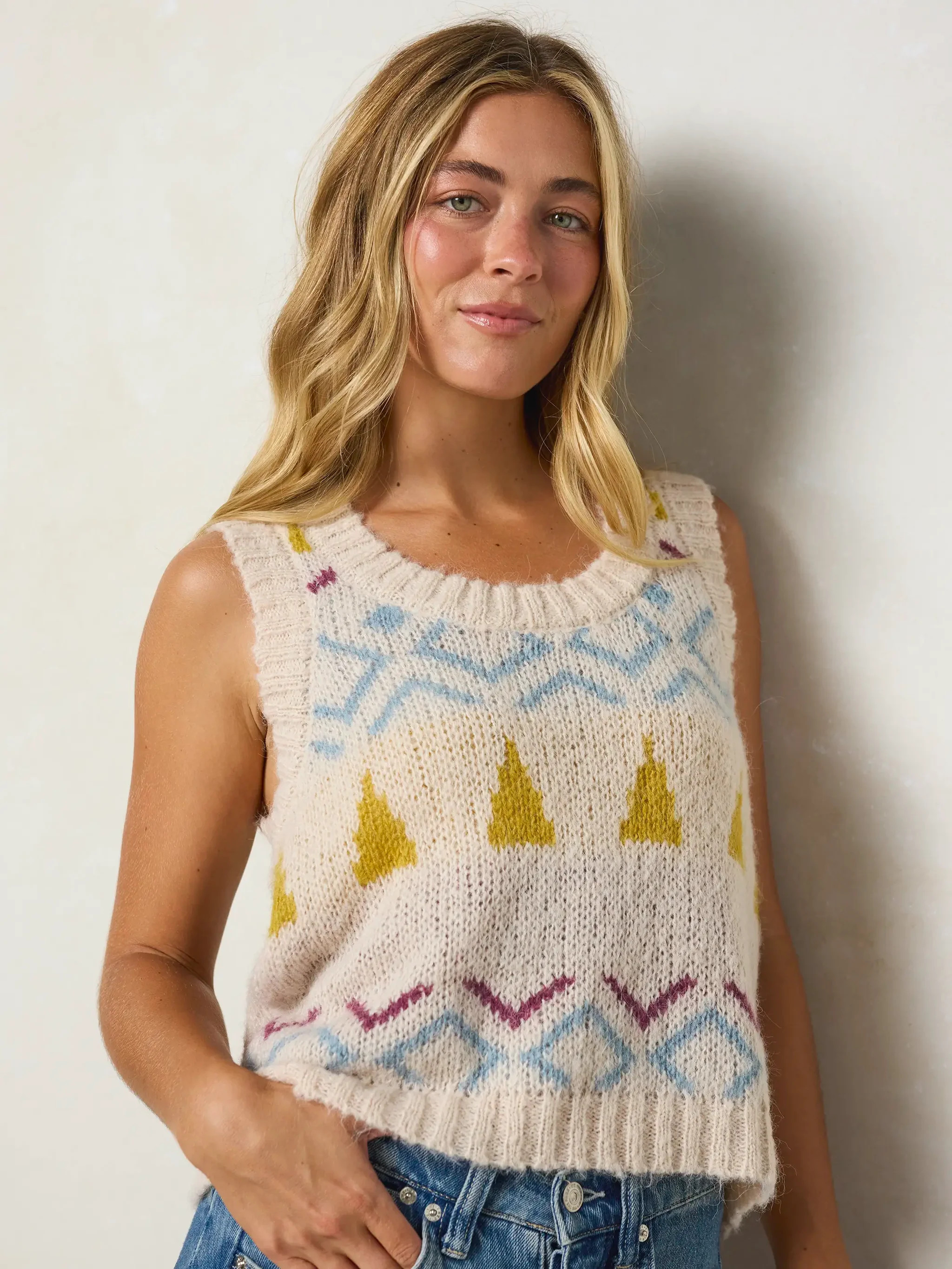 Fuzzy Intarsia Sweater Vest | Natural Life