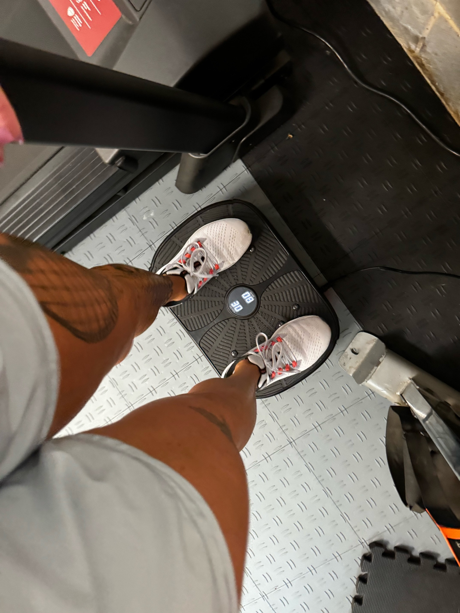 Vibration plate for muscle soreness/balance/blood flow/recovery

#LTKFitness #LTKActive