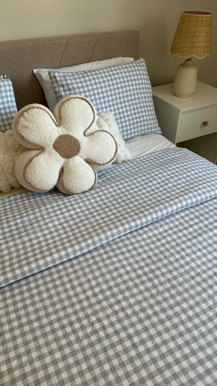 My daughter loves her new baby blue gingham bedding from @onequince we’re missing warm weather now and this just feels like summer 🫐🦋🫧🩵

Save 10% off your first order when you use my code INFG-26homewithsaja10

#quincepartner #beddingsets #beddingrefresh #bluegingham #beddingdecor
girls bedroom, girls bedding, bedroom refresh, bedding sets, baby blue ginghamm print