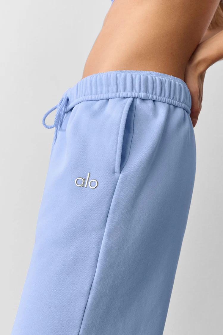Accolade Straight Leg Sweatpant | Alo Yoga (US)