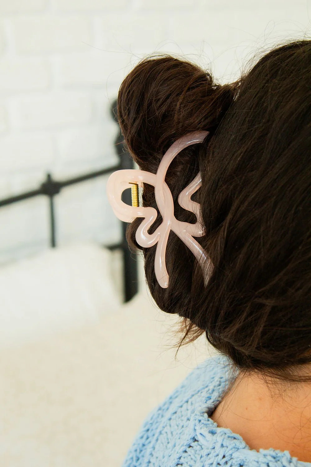 Petal Dancer Claw Clip | Shop Andi