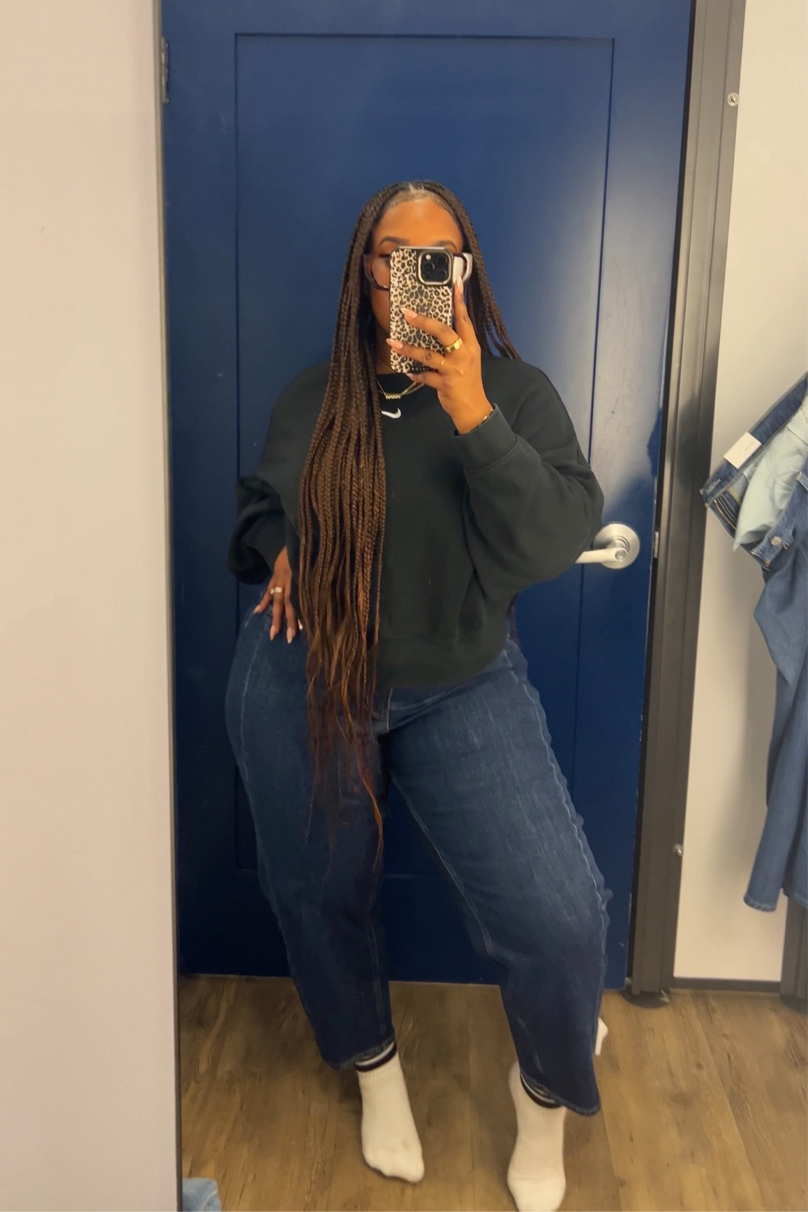 love these barrel jeans from old navy 😌. as curvy girl i like a slimmer barrel jean. i’m wearing a size 14. 5’3 and some change! 

#LTKMidsize