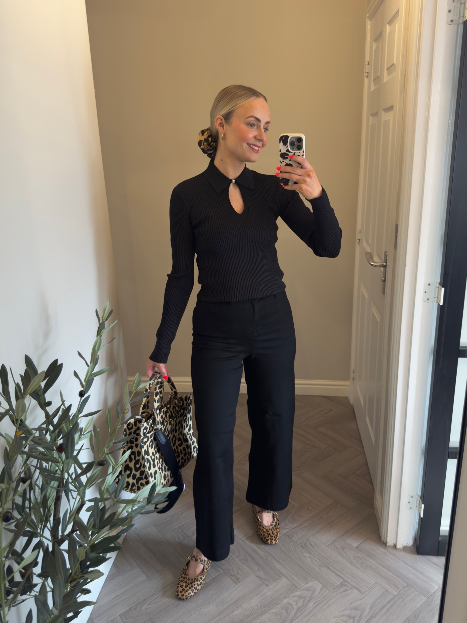 The comfiest, stretchiest jeans EVERRRRRRR!!!!!! 

#LTKjeans #LTKFashionMonth #LTKspring