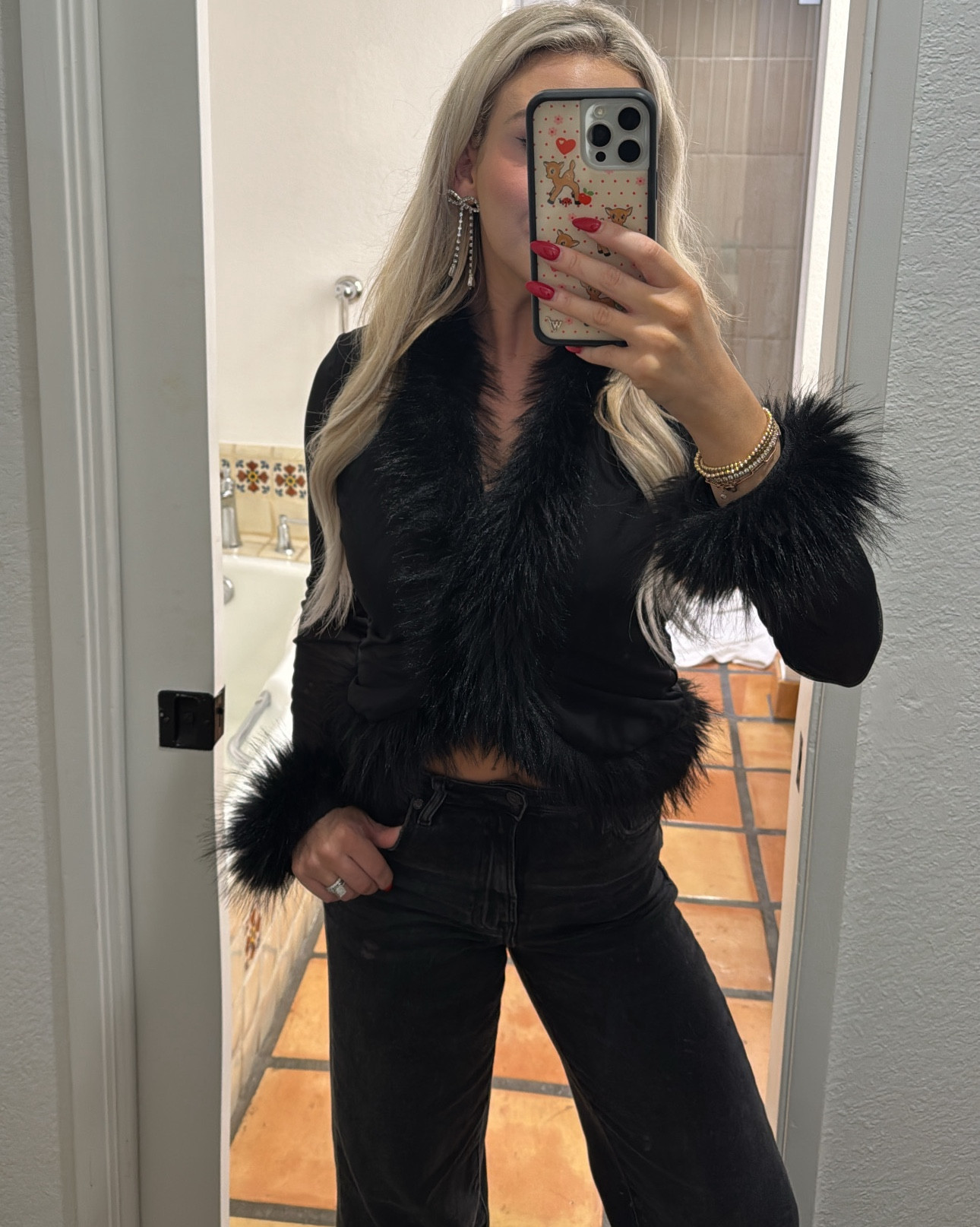 LOVE this black faux fur-trim cardigan.  🖤
size s in sweater 
24 in denim 

#LTKFindsUnder100 #LTKGiftGuide #LTKSeasonal