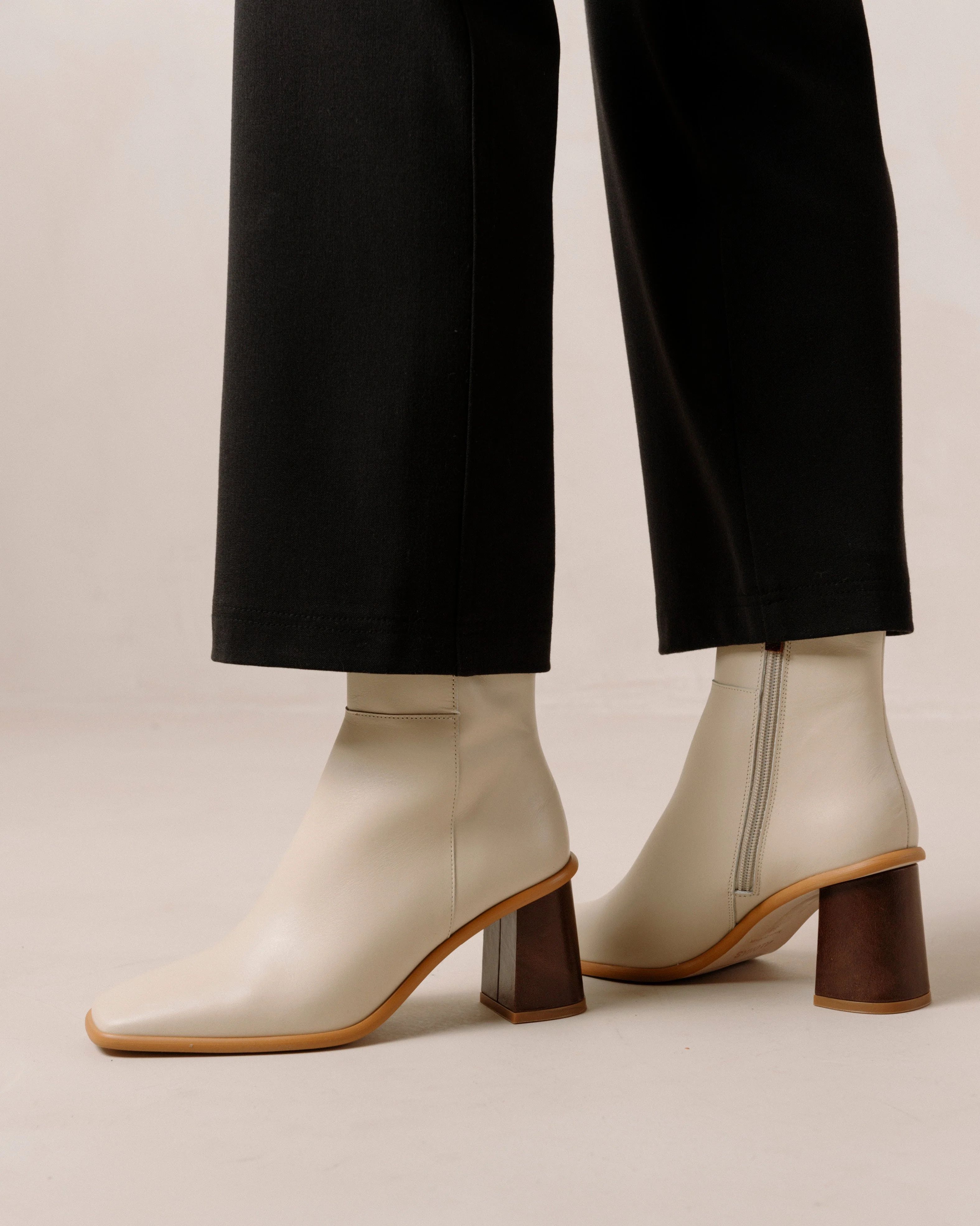 West Vintage - White Leather Boots | Alohas FR