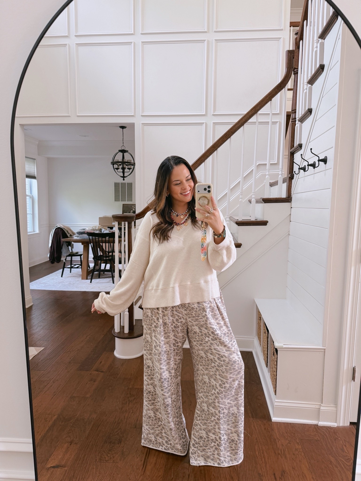 Wearing a large in both pieces

#LTKdayinmylife #LTKootd #LTKMidsize