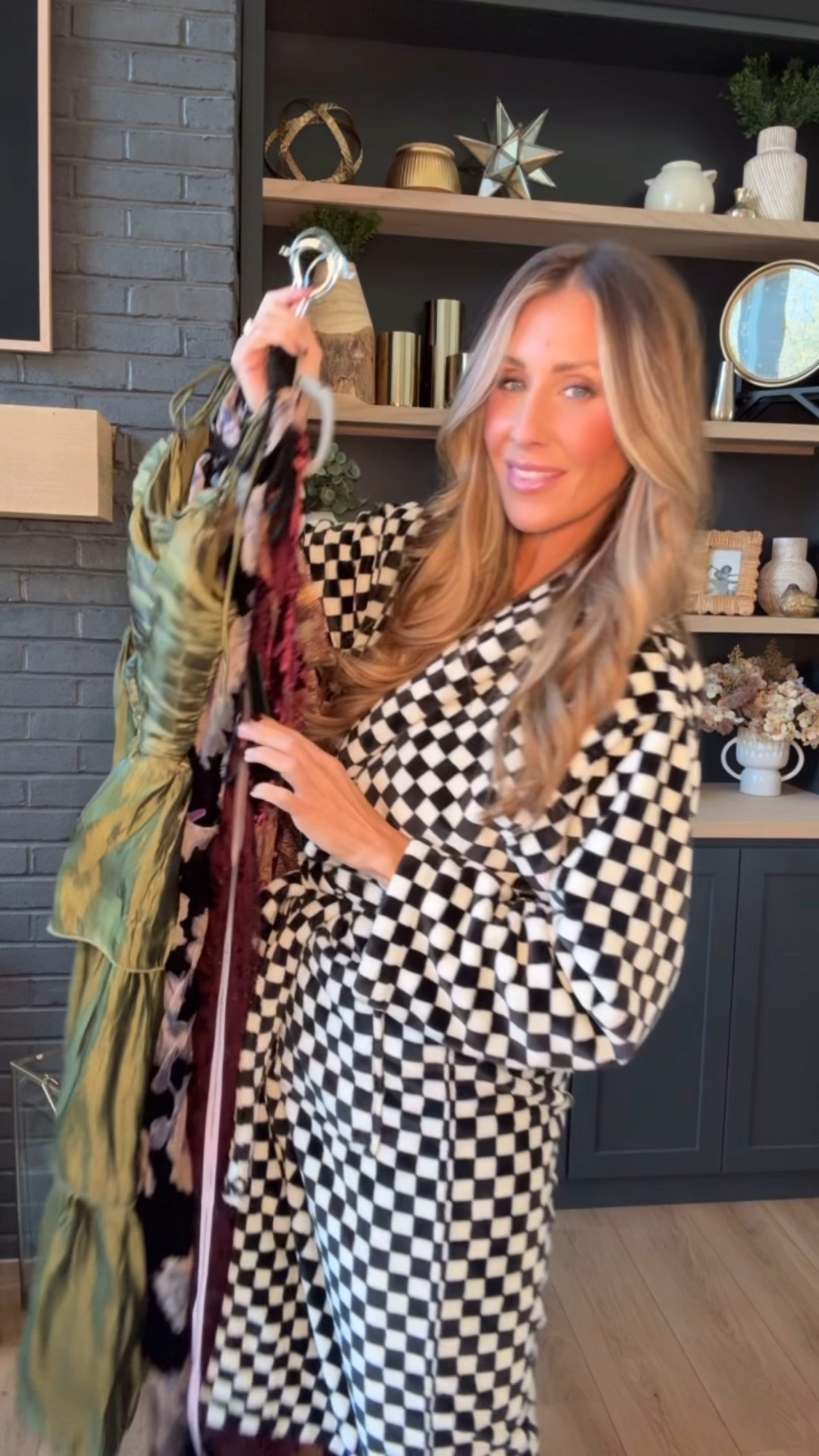 Fall wedding guest dresses under $100 


#LTKOver40 #LTKFindsUnder100 #LTKWedding