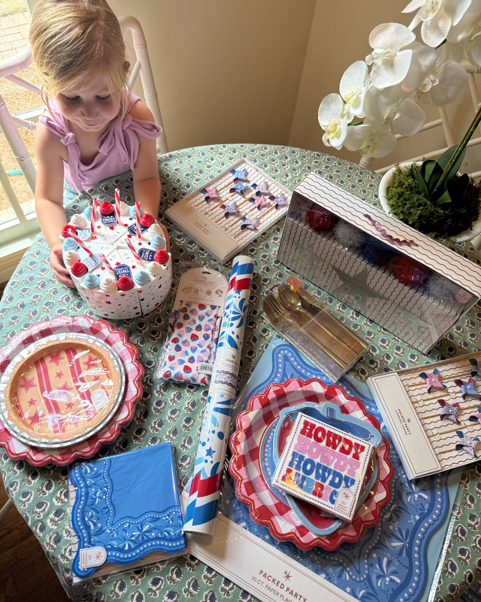 Packed Party Haul! Can’t wait to decorate for Memorial Day and the 4th with these adorable party packs!

#LTKmomlife #LTKSeasonal #LTKHome