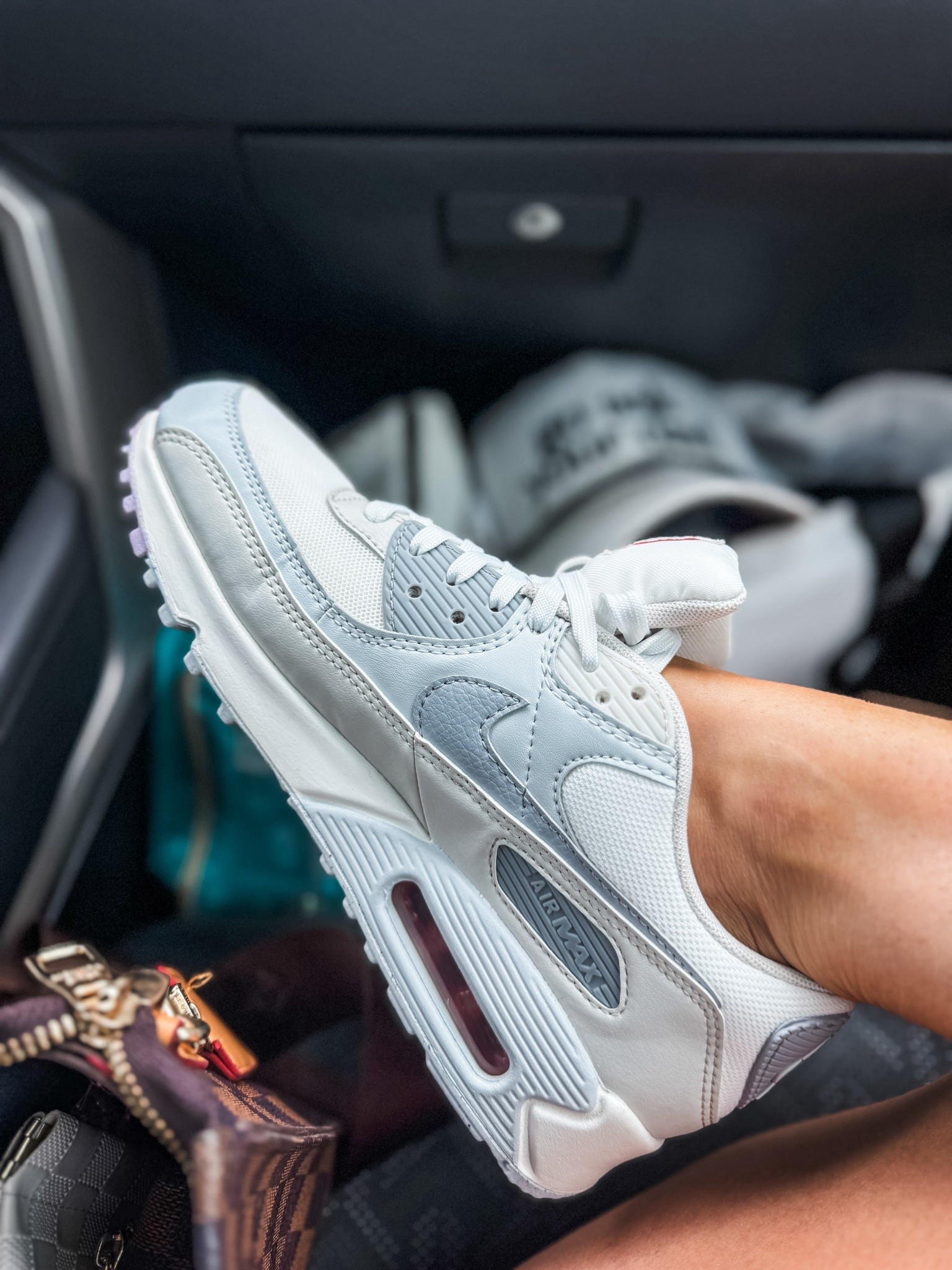 Love these sneakers! 

#LTKStyleTip #LTKFindsUnder50 #LTKSaleAlert