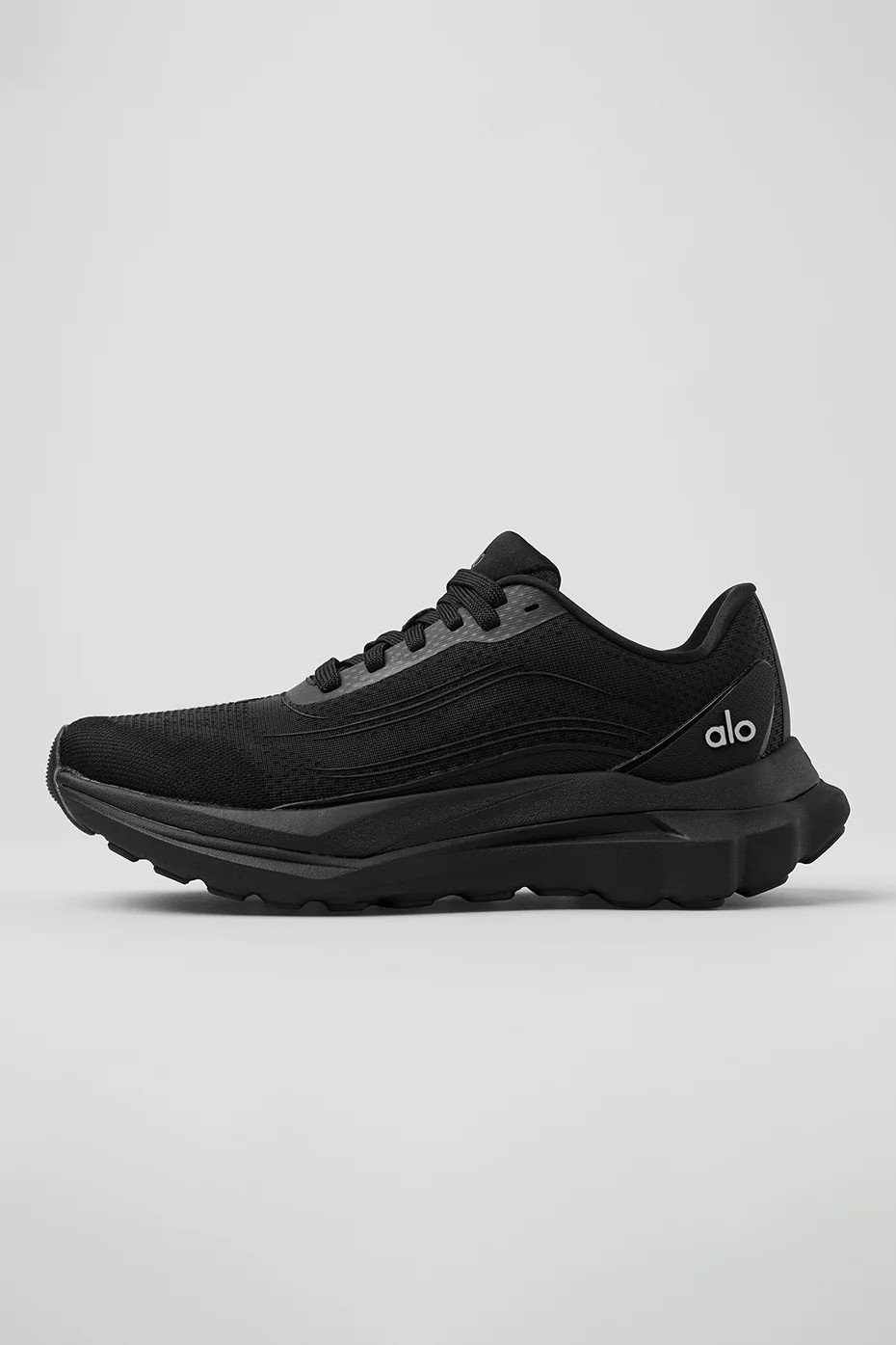 ALO Runner in Black Shoes, Size: 8M in 9.5W | Alo Yoga (US)