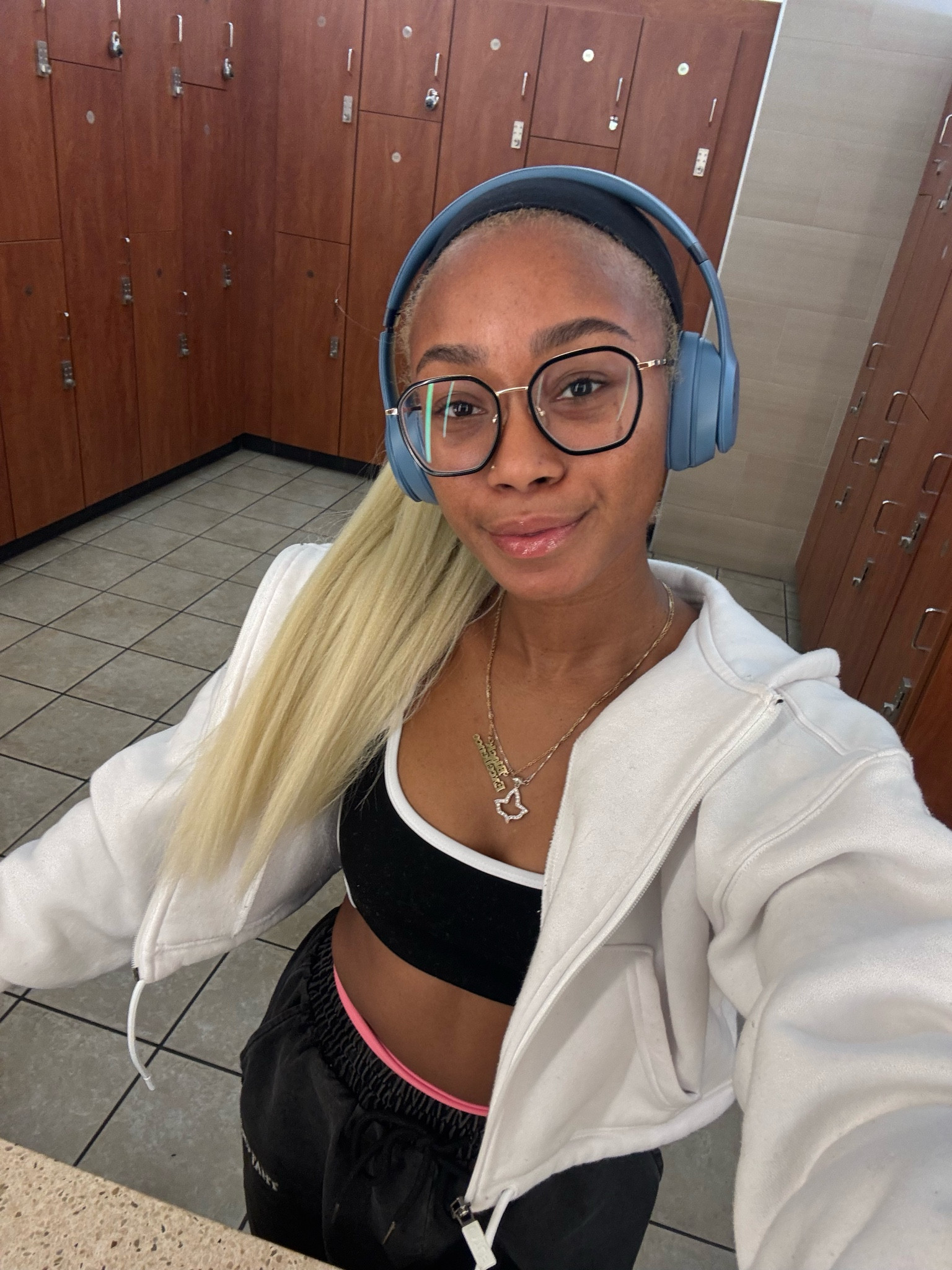 I love this hoodie from aritzia. It’s perfect for warming up during my workout 

#LTKActive #LTKSaleAlert #LTKFitness