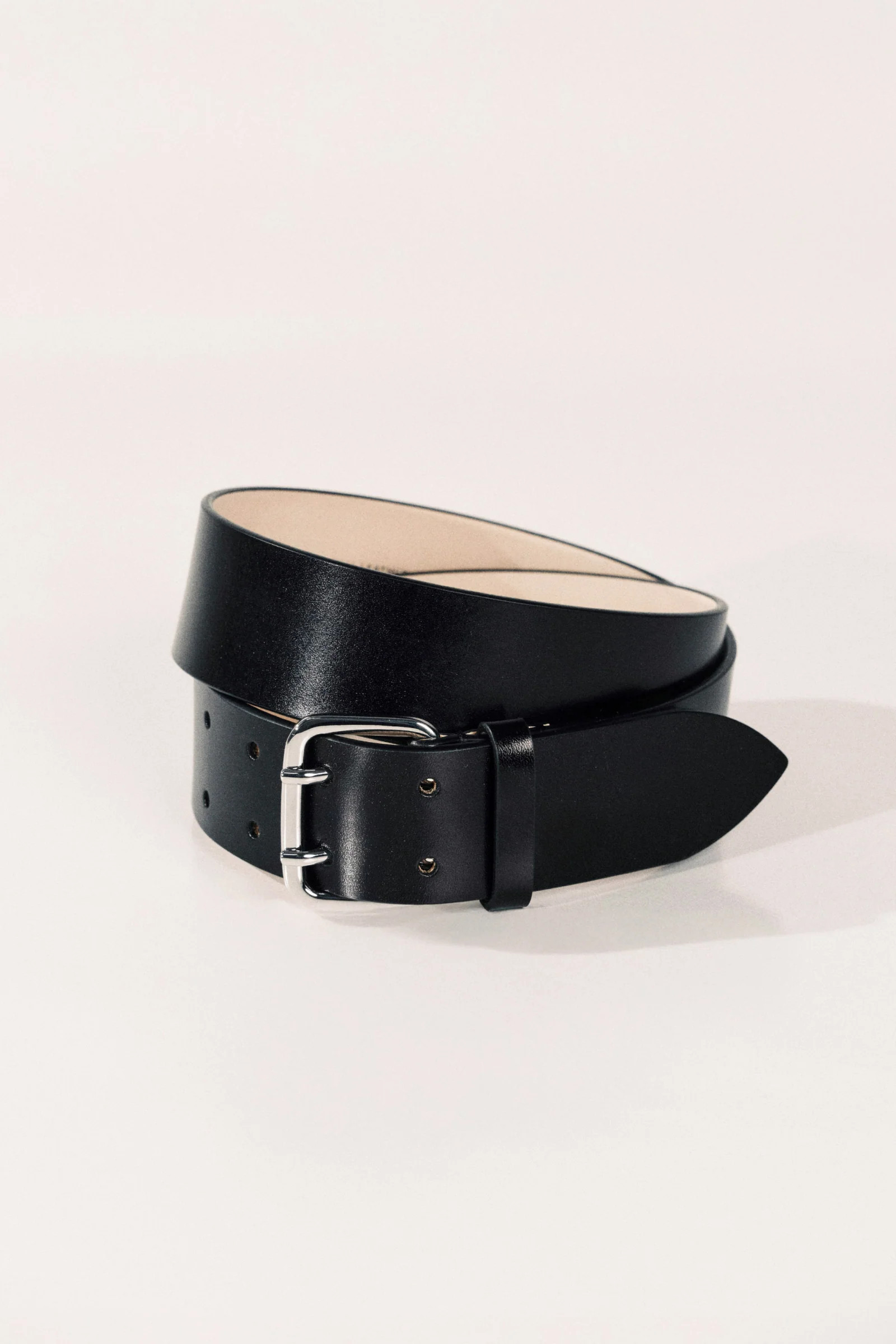 Hutch Leather | Déhanche
