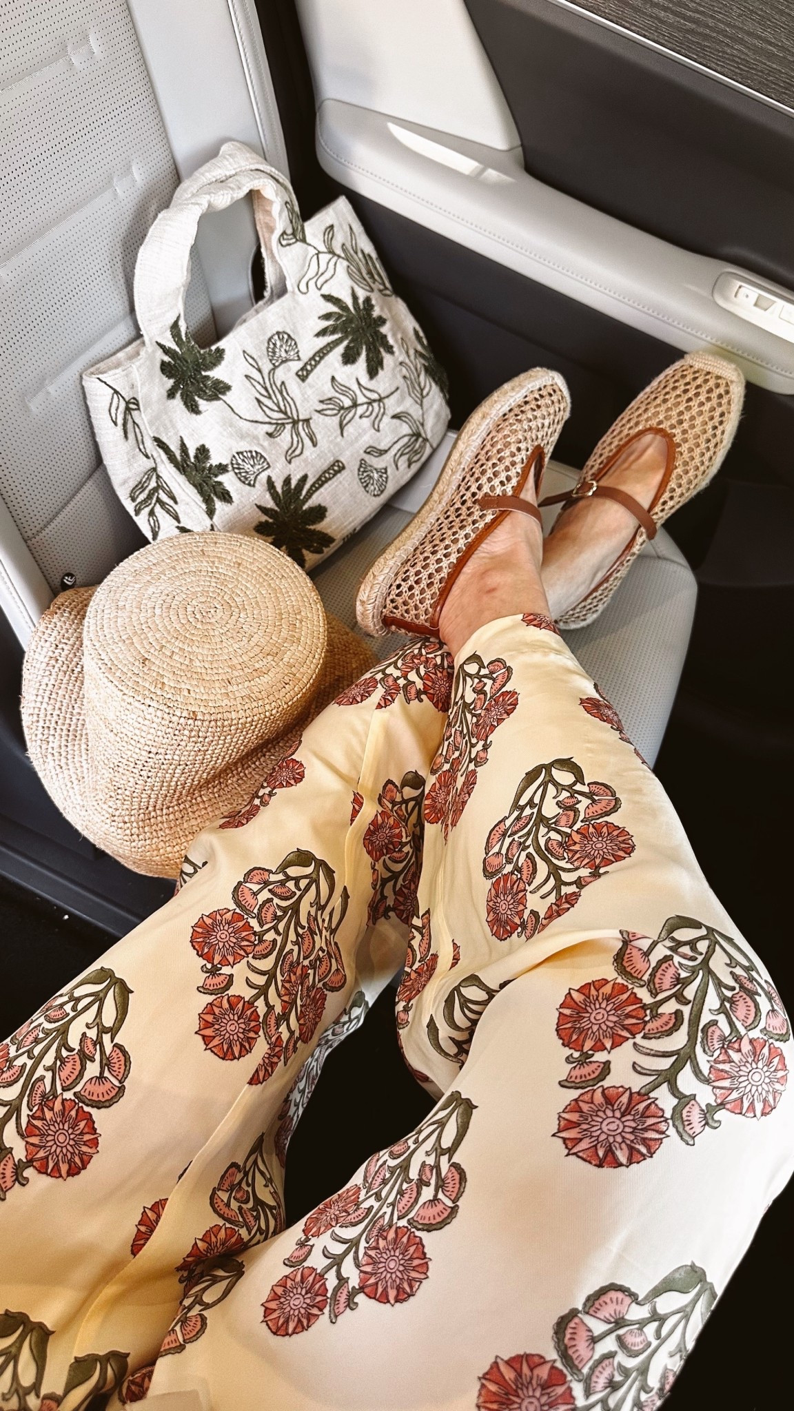 A gentle yes to nature, always. It’s in the colors we wear, the places we roam, and the joy we carry.

#LTKSaleAlert #LTKFindsUnder100