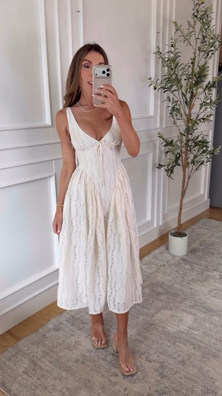Can not get over the detail of this stunning dress from
TARGET 

#LTKStyle #LTKSummer #TargetStyle #TargetFashion #TargetDress #SummerDressStyle #LTKFinds #AffordableStyle #EasySummerStyle #TargetFinds

#LTKTall #LTKMothersDay #LTKFestival