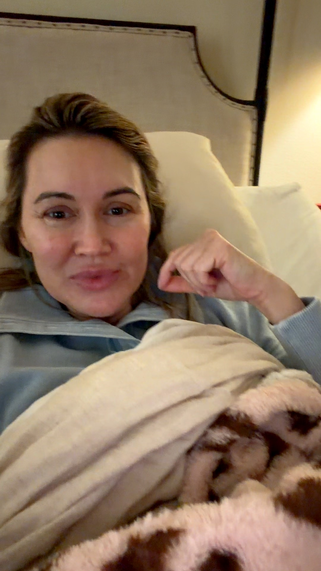 I love automation!!
Give me a house full of ease and convenience. 
These light bulbs work with Siri and not just Alexa. 
They make great gifts or stocking stuffers. 




#LTKHoliday #LTKGiftGuide #LTKmomlife