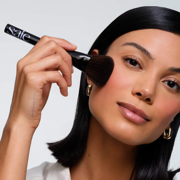 The Powder Blush Brush | Sephora (US)