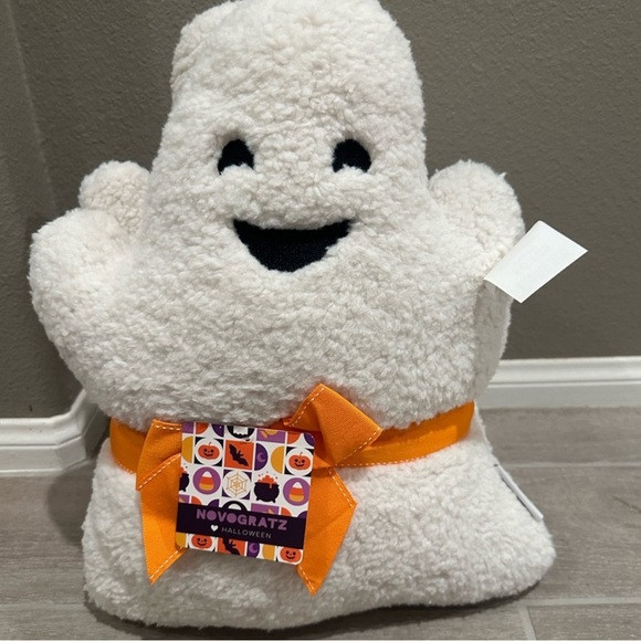 NEW! Novogratz Ghost Pillow Set boy girl | Poshmark
