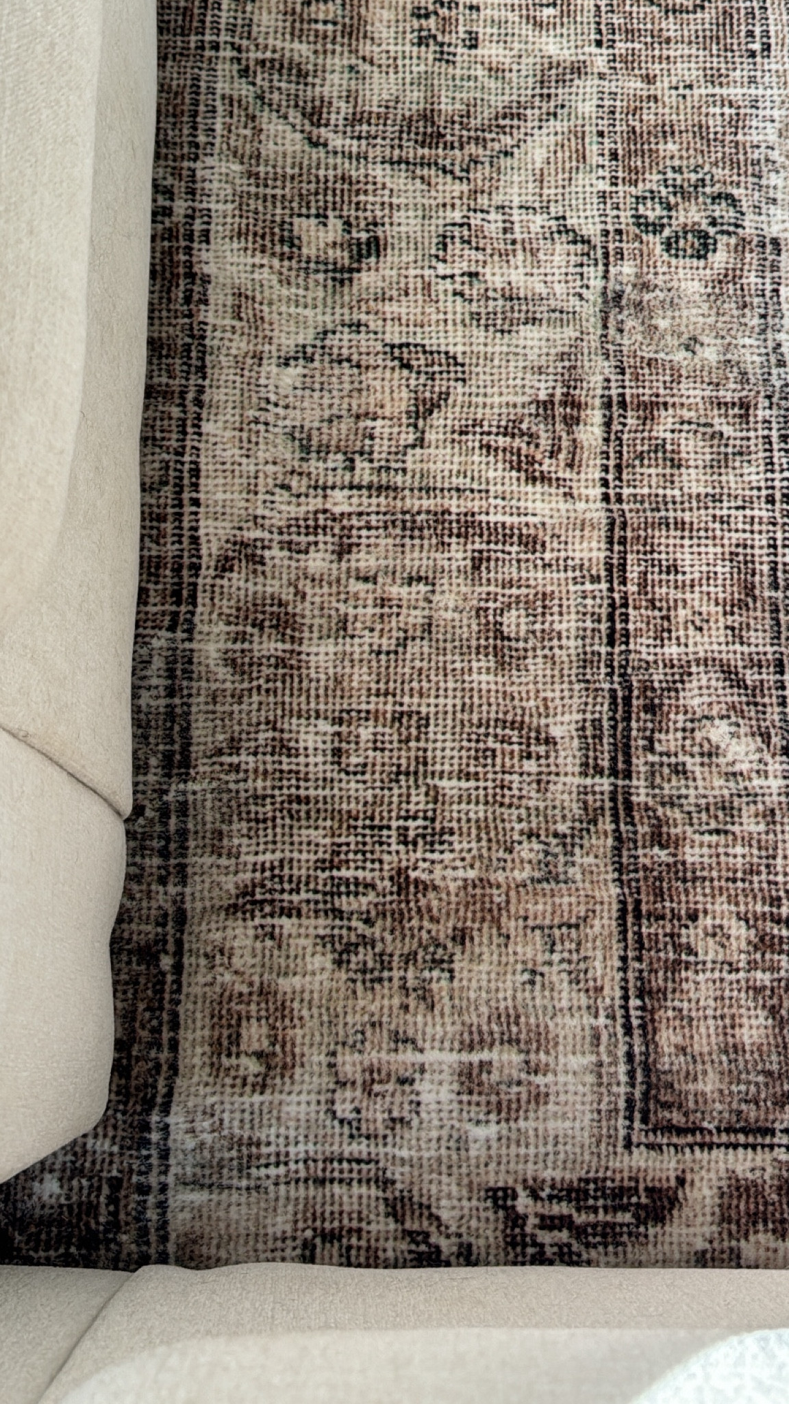 The perfect year round rug 😍



#LTKFallSale #LTKSeasonal #LTKSaleAlert