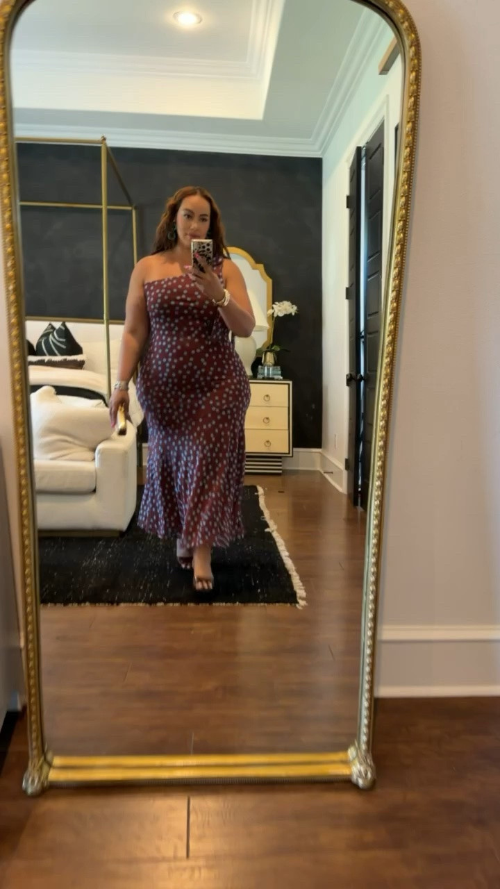 The polka dots, the fit, the way it hugs in all the right places 😍 This Amazon dress is flattering, comfortable, and perfect for everything from brunch dates to vacation nights. A curve-friendly find you'll be reaching for all season long!

#LTKMidsize #LTKootd #LTKSaleAlert