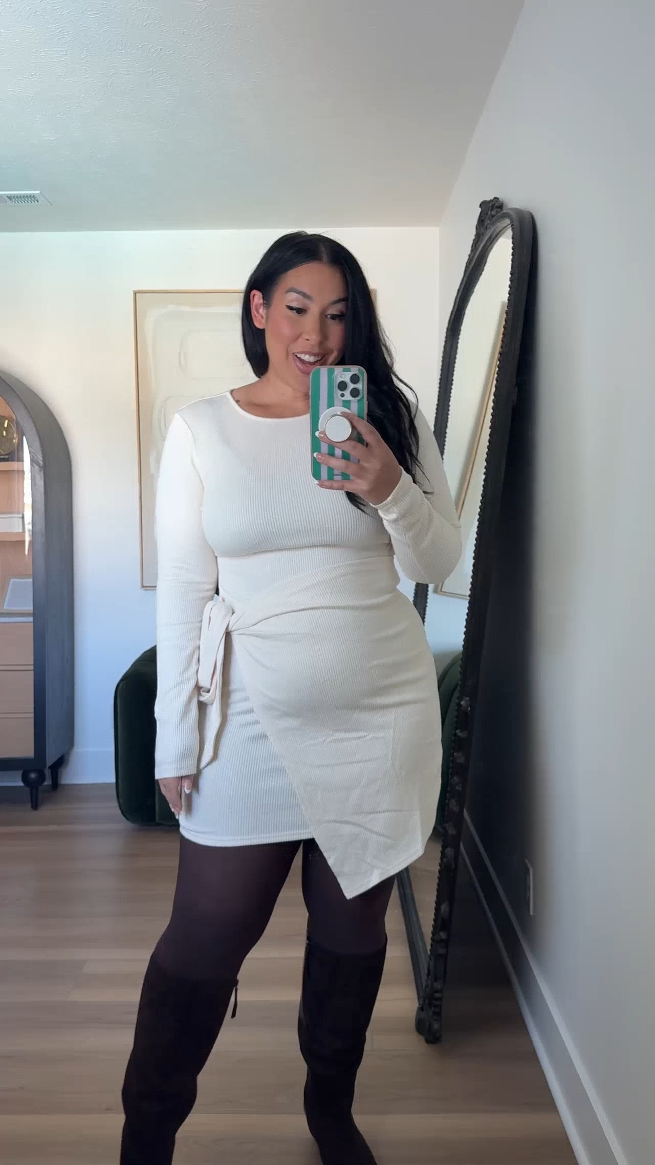 Not sure how I feel about this more fitted dress... it's a little too tight! Wearing an XL! lulus, plaid dress, fall style, fall fashion, midsize, curvy friendly 

 #LTKSeasonal #LTKMidsize