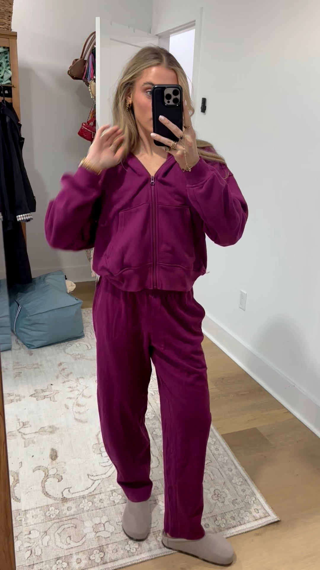 Old navy size XS SoComfy Full-Zip Hoodie Sweatshirt. Old navy size XS Mid-Rise SoComfy Slouchy Sweatpants  

#LTKFindsUnder50 #LTKootd #LTKSaleAlert