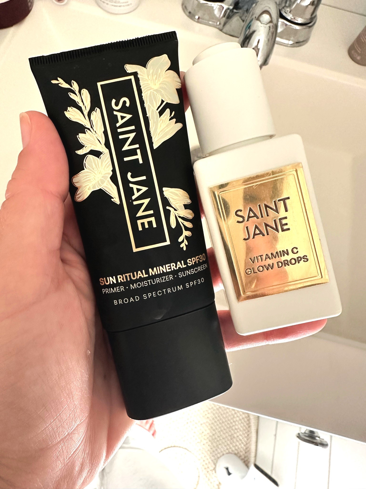 Some clean and effective skin protectants for ya. The feeling and texture is 🤌🏼🤌🏼🤌🏼
@saintjanebeauty

#LTKOver40 #LTKBeauty #LTKselfcare