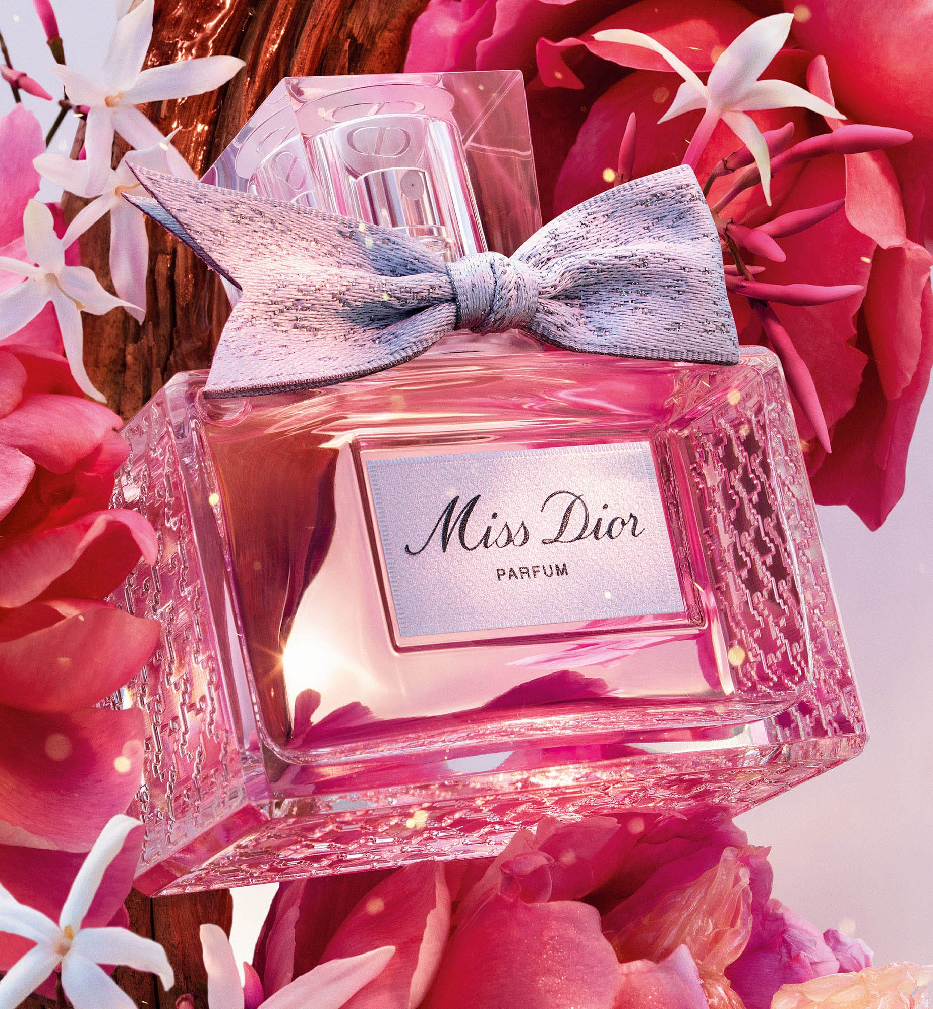 Miss Dior Parfum, Fruity, Floral and Woody Designer Perfume | DIOR US | Dior Beauty (US)