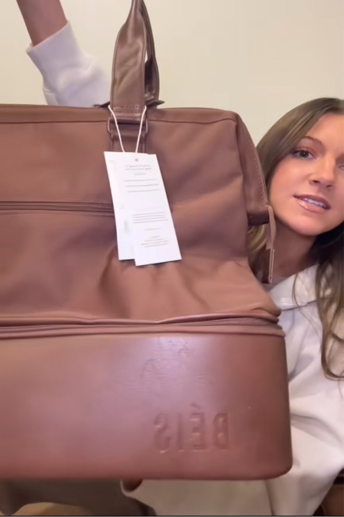 Beis haul!! 🤎

I got everything in the color maple
and I am loving this color!! 

#beis #travel #luggage #beistravel #weekender #beisweekender