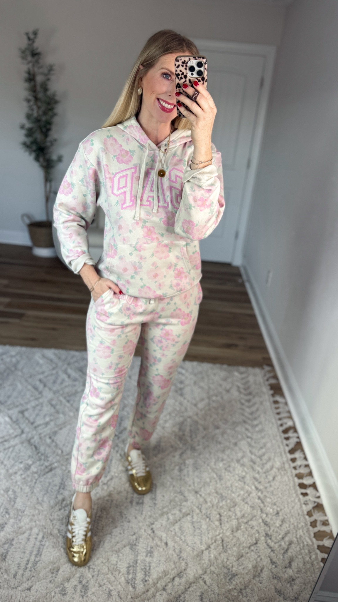 Daily try on, gap factory, lounge set, floral set

Small in both!

#LTKSaleAlert #LTKootd