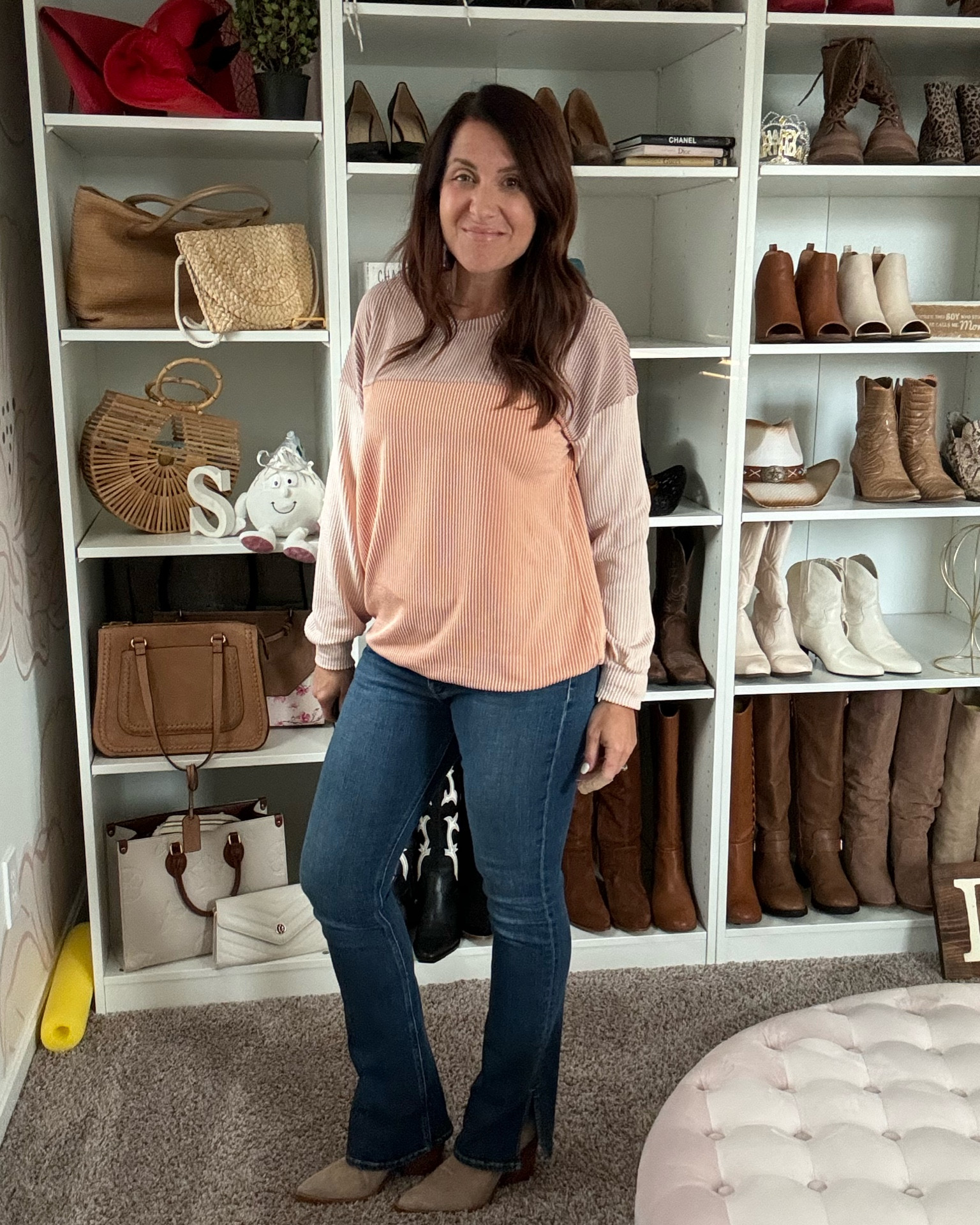 Fall outfit    Long sleeve.  Color block.  Fall top. Casual  