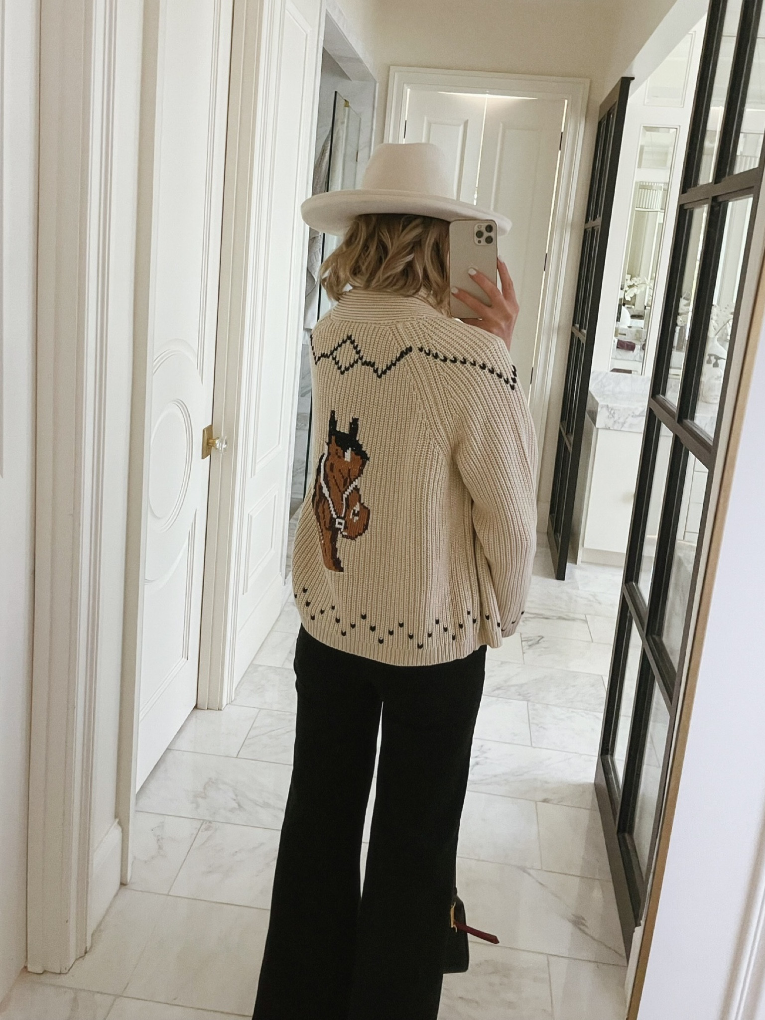 This western inspired cardigan is perfect for fall fashion. 

#LTKStyleTip #LTKSeasonal