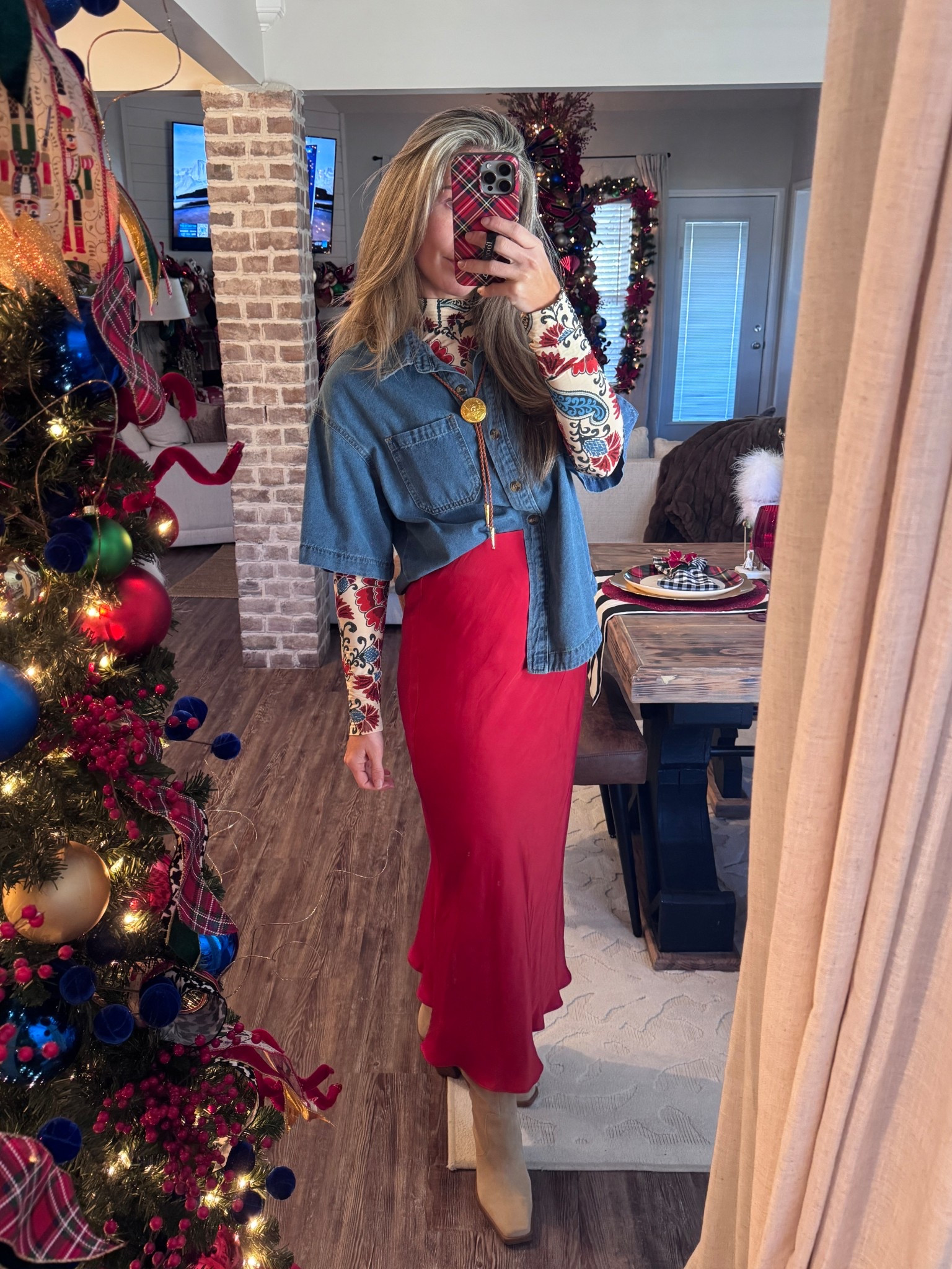 Obsessed with this outfit!

OOTD. Fashion finds. 

#LTKootd #LTKHoliday #LTKCyberWeek