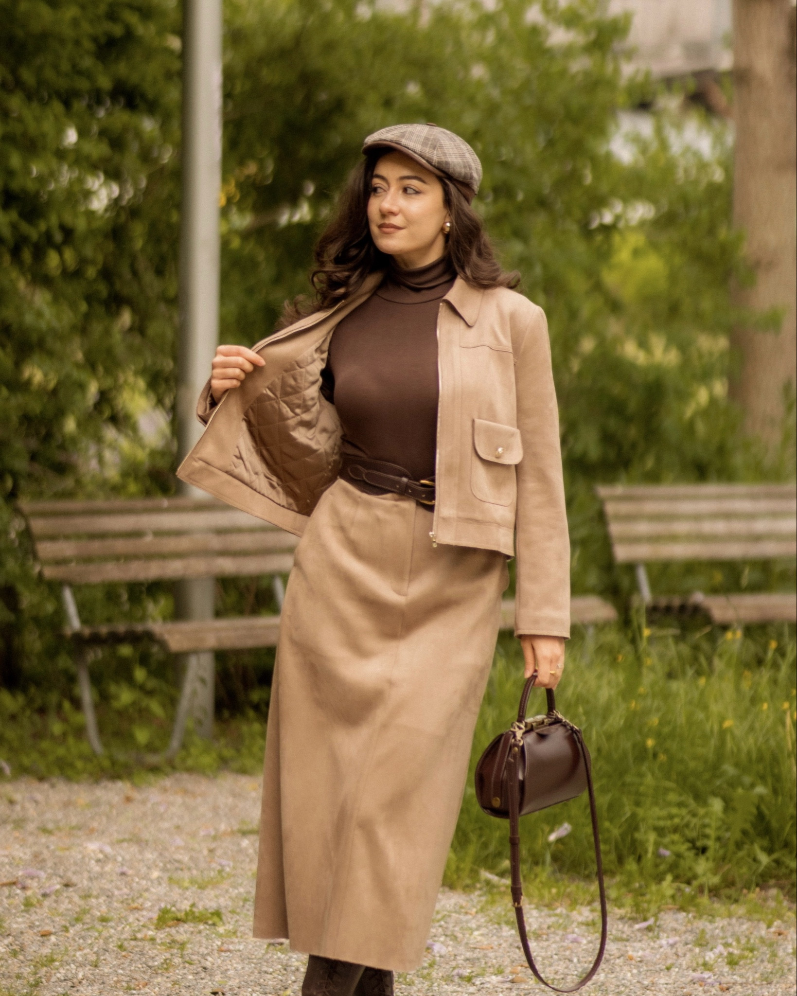  Here are my updated GOELIA discount codes:
	1.	10TAA – $10 off
	2.	TAA10 – 10% off for 2+ items
	3.	TAA30 – 30% off for 5+ items

🎁 Use TAA10 or TAA30 and get a free silk scarf!

#LTKstyletip #LTKworkwear